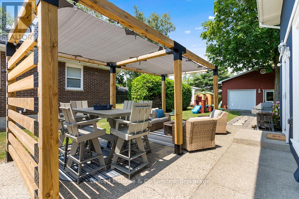 20 Ottawa Avenue, Saugeen Shores, Ontario  N0H 2L0 - Photo 7 - X12333643