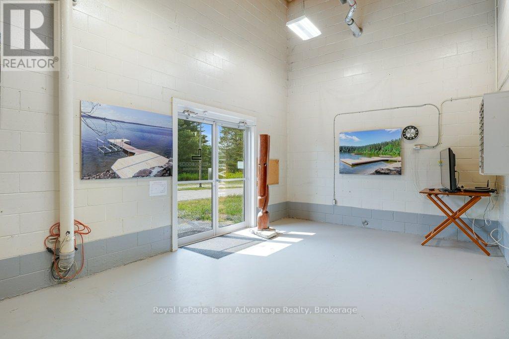 32 James Bay Junction Road, Seguin, Ontario  P2A 0B2 - Photo 10 - X12333672