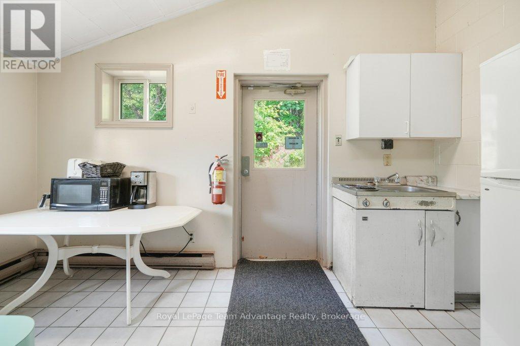 32 James Bay Junction Road, Seguin, Ontario  P2A 0B2 - Photo 31 - X12333672