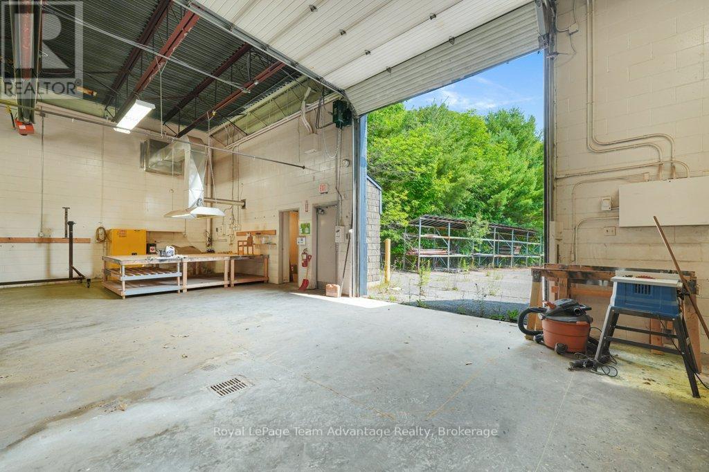 32 James Bay Junction Road, Seguin, Ontario  P2A 0B2 - Photo 9 - X12333672
