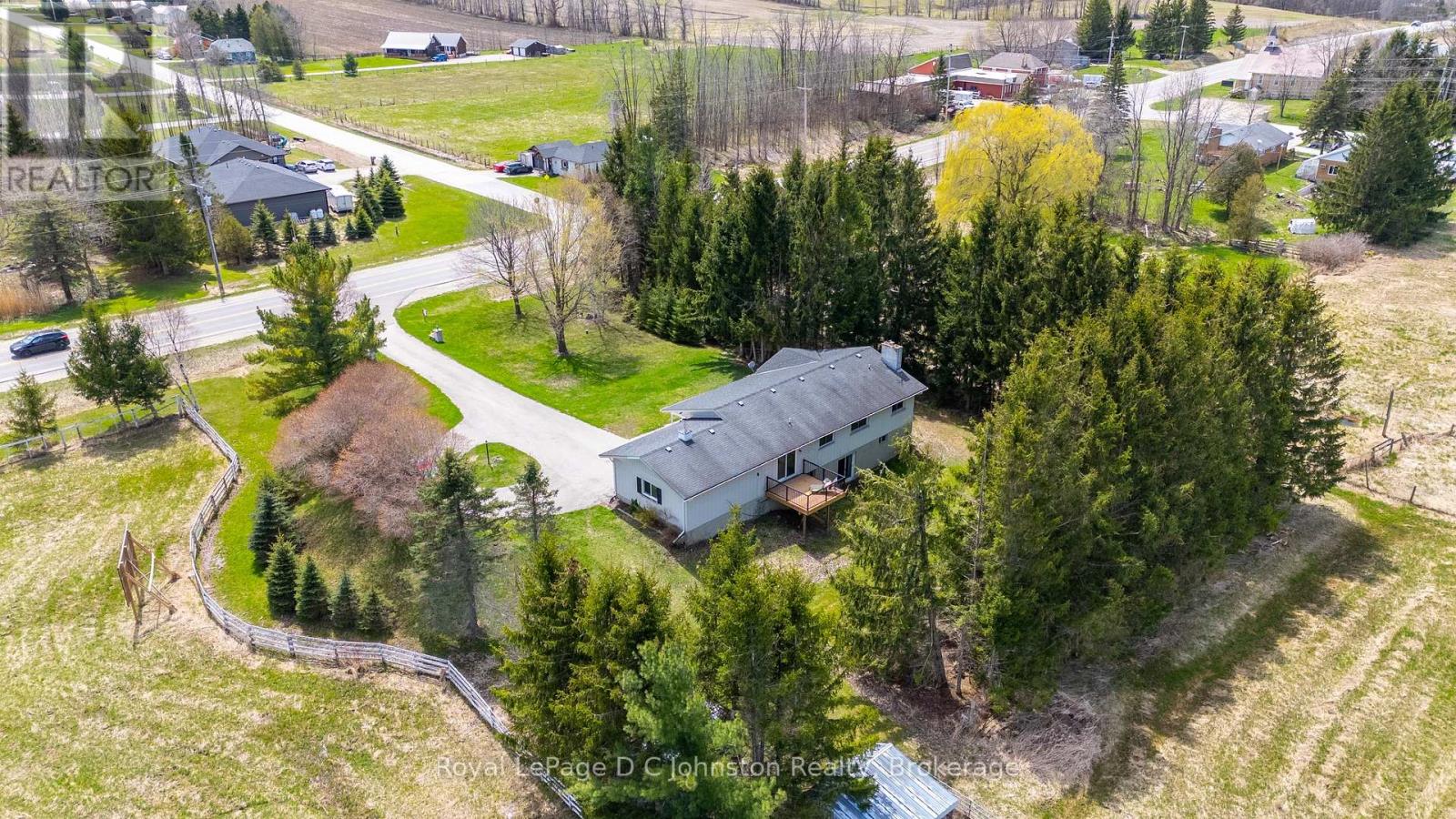 7199 Highway 21 Highway, South Bruce Peninsula, Ontario  N0H 1A0 - Photo 38 - X12333698