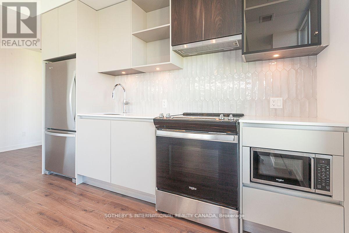 413 - 405 Dundas Street W, Oakville, Ontario  L6M 5P9 - Photo 11 - W12325515