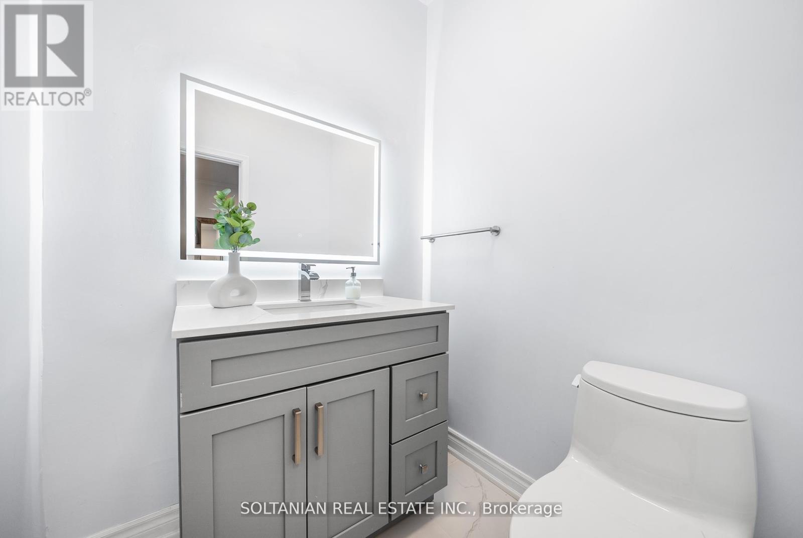 24 Laureleaf Road, Markham, Ontario  L3T 2X5 - Photo 25 - N12333535