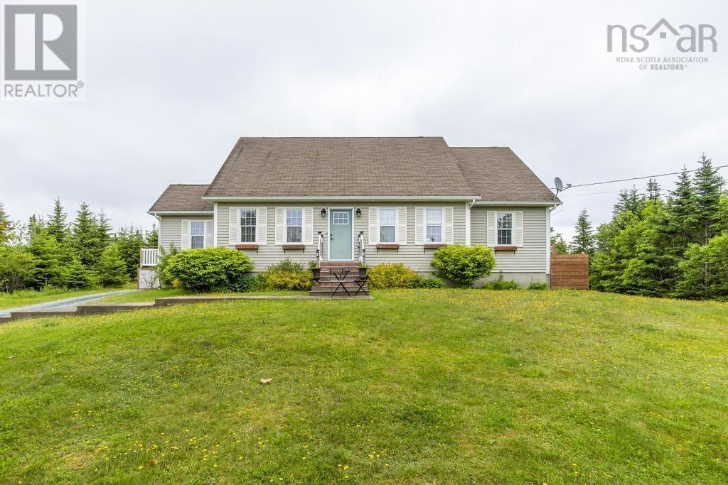 289 Leslie Road, East Lawrencetown, Nova Scotia  B2Z 1T4 - Photo 1 - 202509675