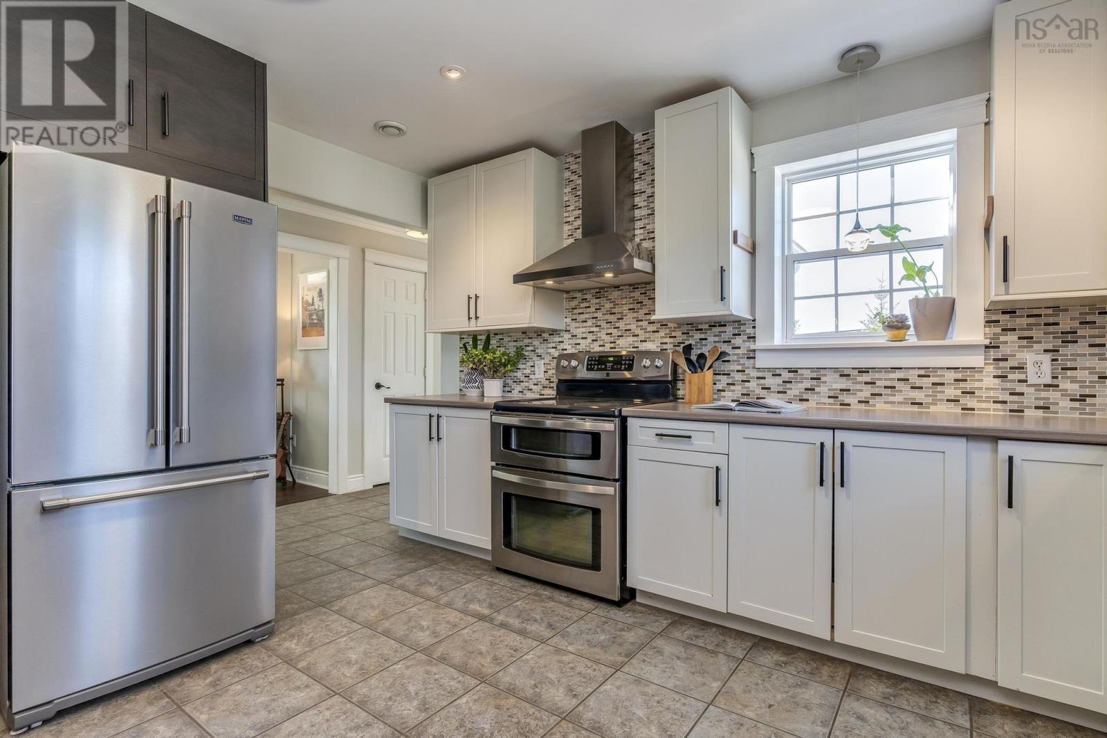 289 Leslie Road, East Lawrencetown, Nova Scotia  B2Z 1T4 - Photo 11 - 202509675