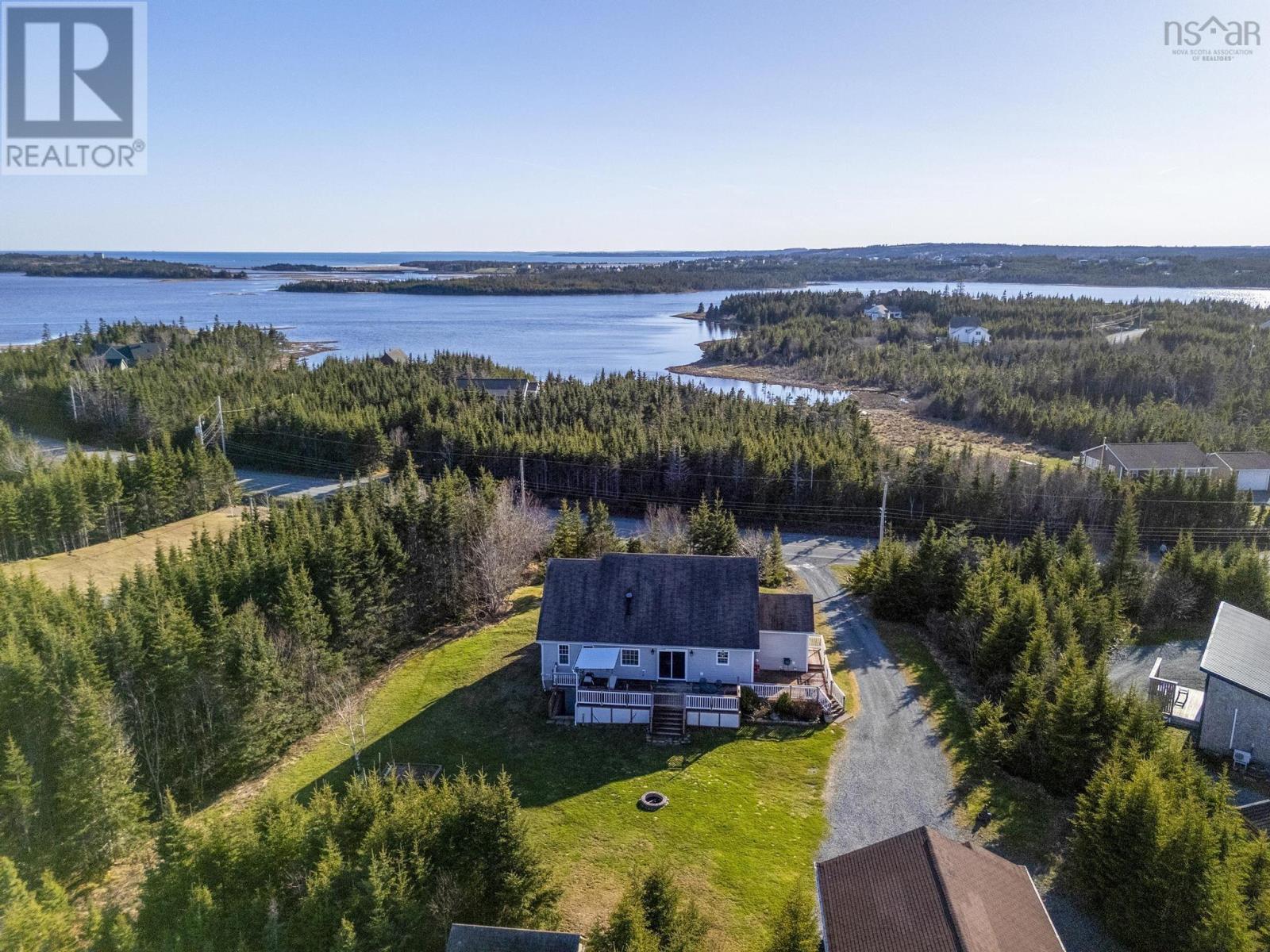 289 Leslie Road, East Lawrencetown, Nova Scotia  B2Z 1T4 - Photo 2 - 202509675