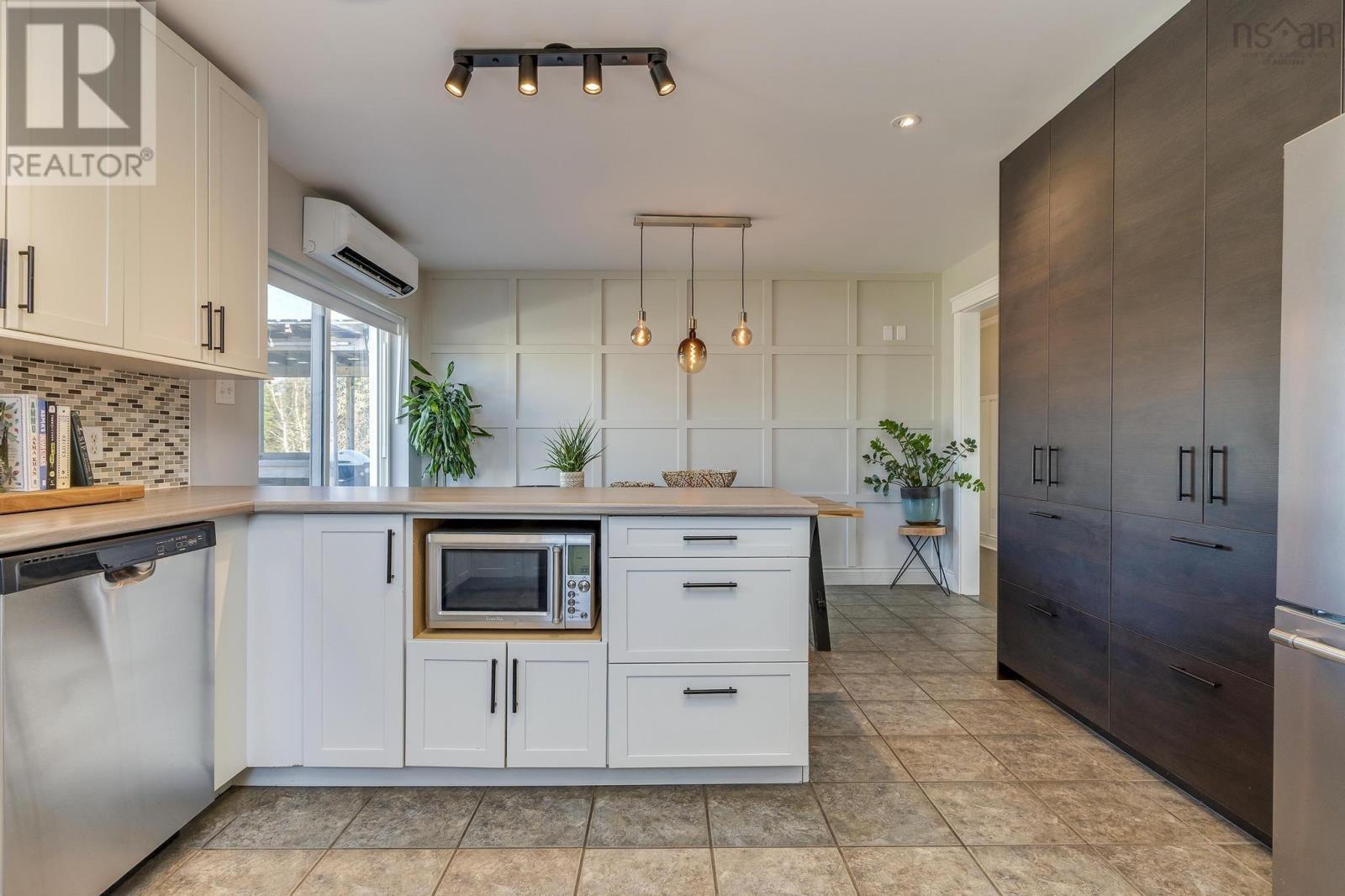 289 Leslie Road, East Lawrencetown, Nova Scotia  B2Z 1T4 - Photo 10 - 202509675