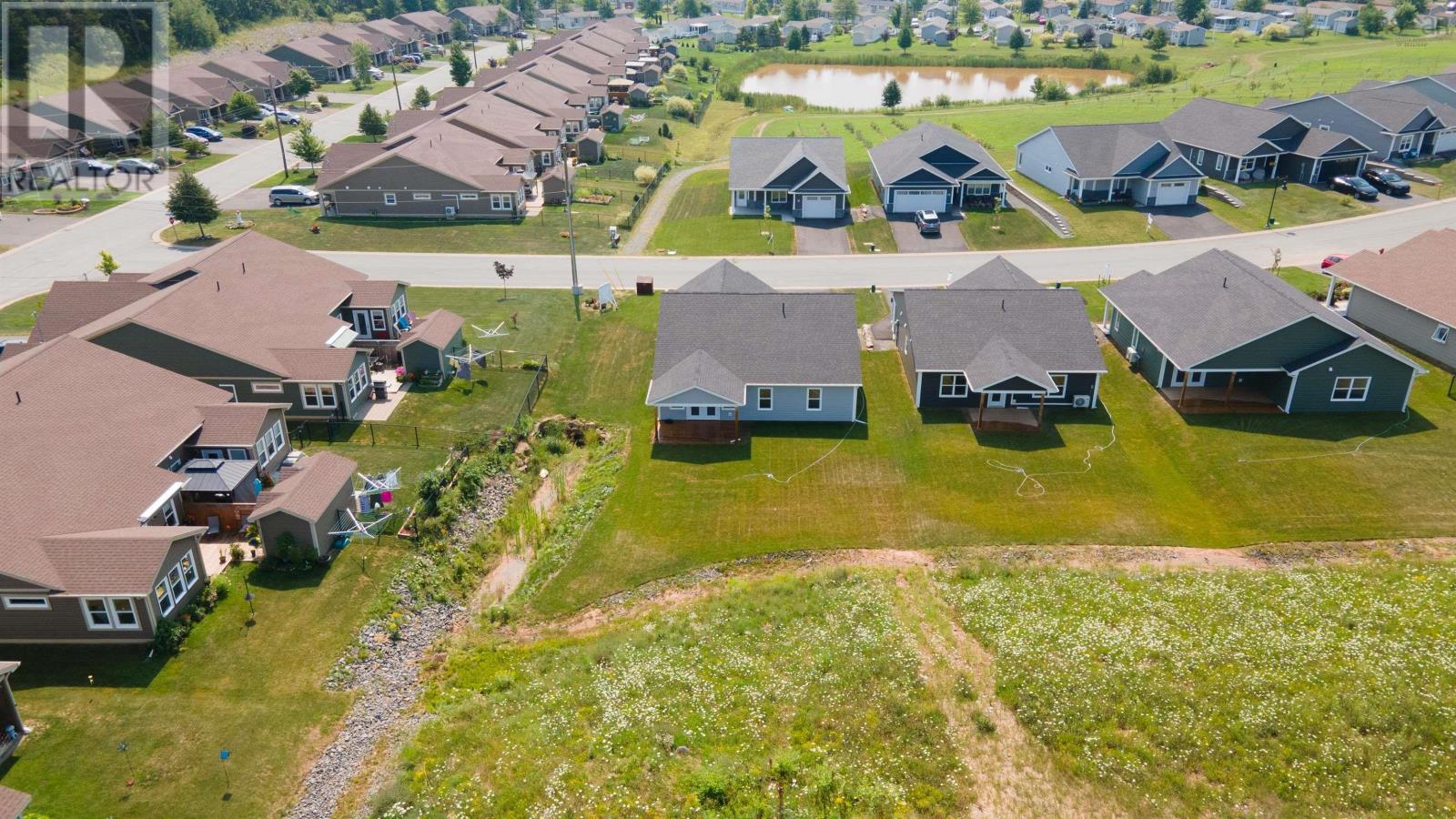 8 Elizabeth Avenue, Garlands Crossing, Nova Scotia  B0N 2T0 - Photo 6 - 202506756