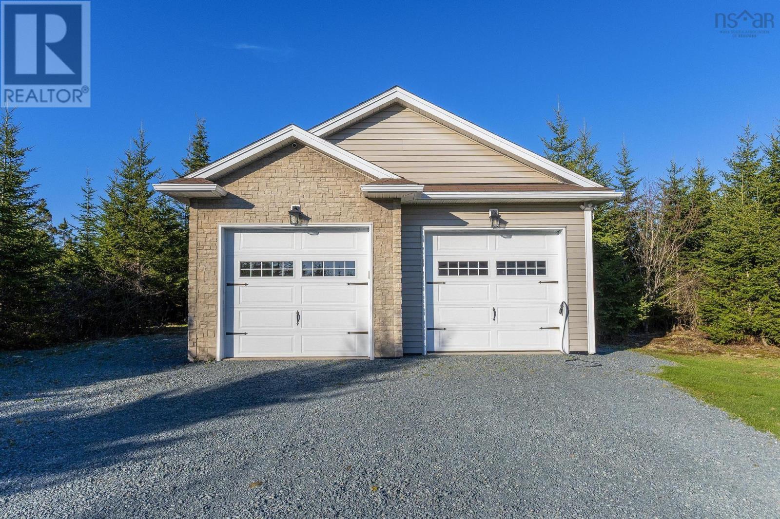 289 Leslie Road, East Lawrencetown, Nova Scotia  B2Z 1T4 - Photo 38 - 202509675