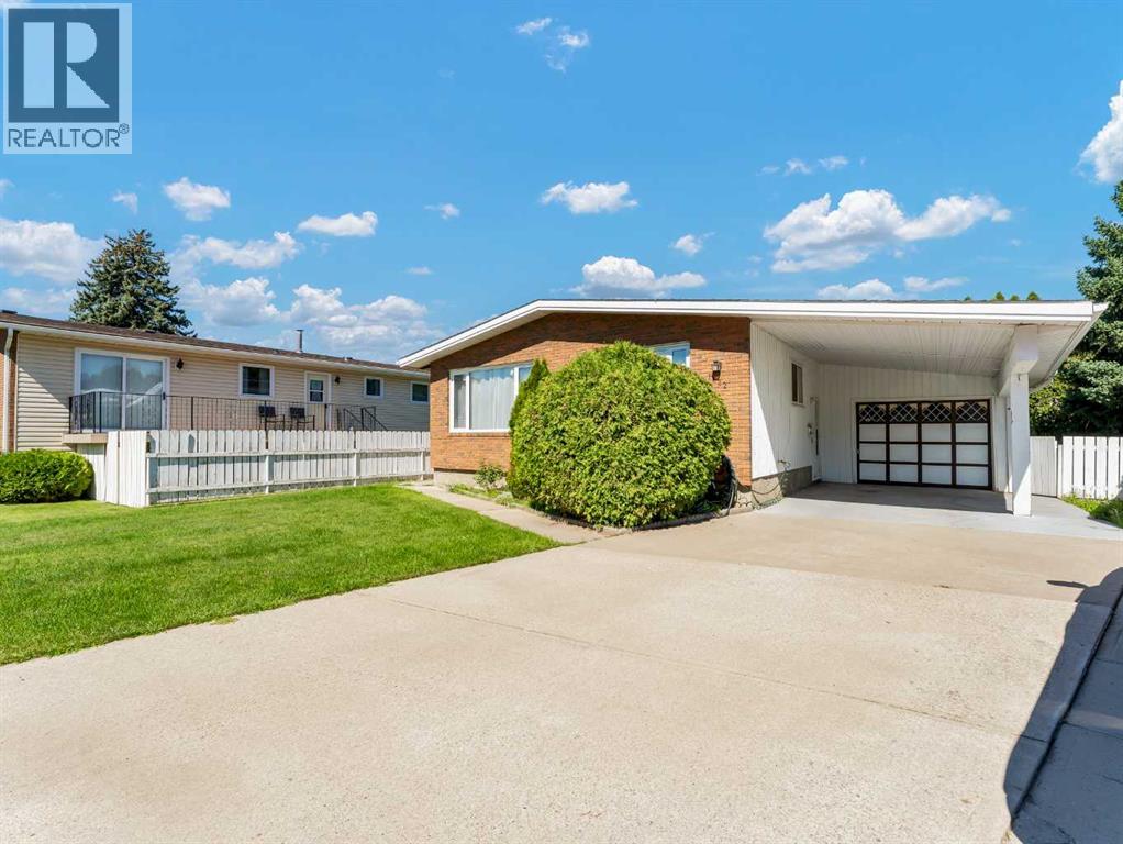 Property at 1222 25 Street SE image 3