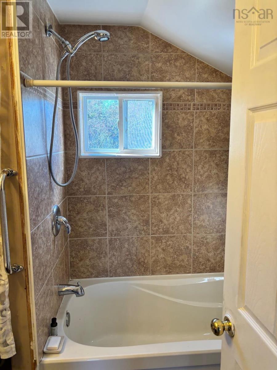 28111 Highway 7, Moosehead, Nova Scotia  B0J 2K0 - Photo 18 - 202518559