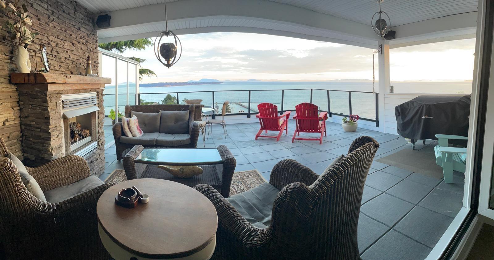 Property at 15096 BEACHVIEW AVENUE image 1