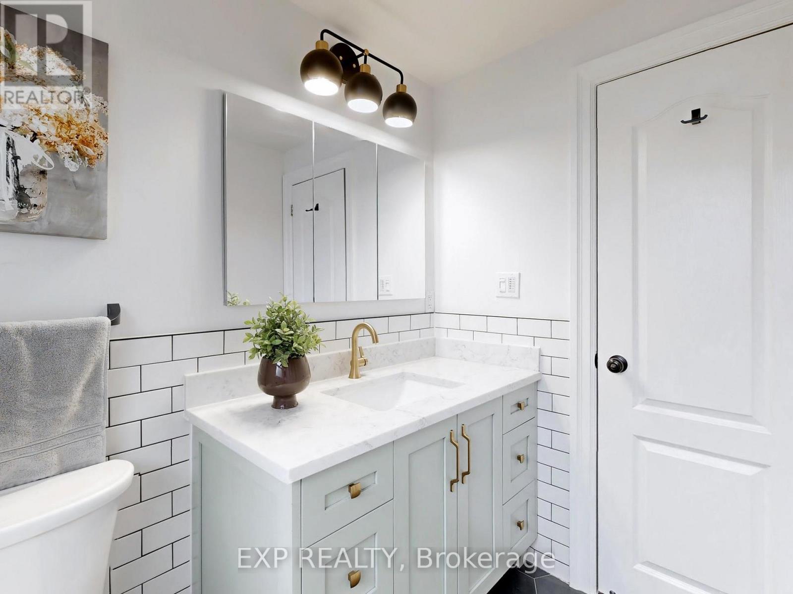 5 Lockton Crescent, Brampton, Ontario  L6W 1C2 - Photo 26 - W12333599