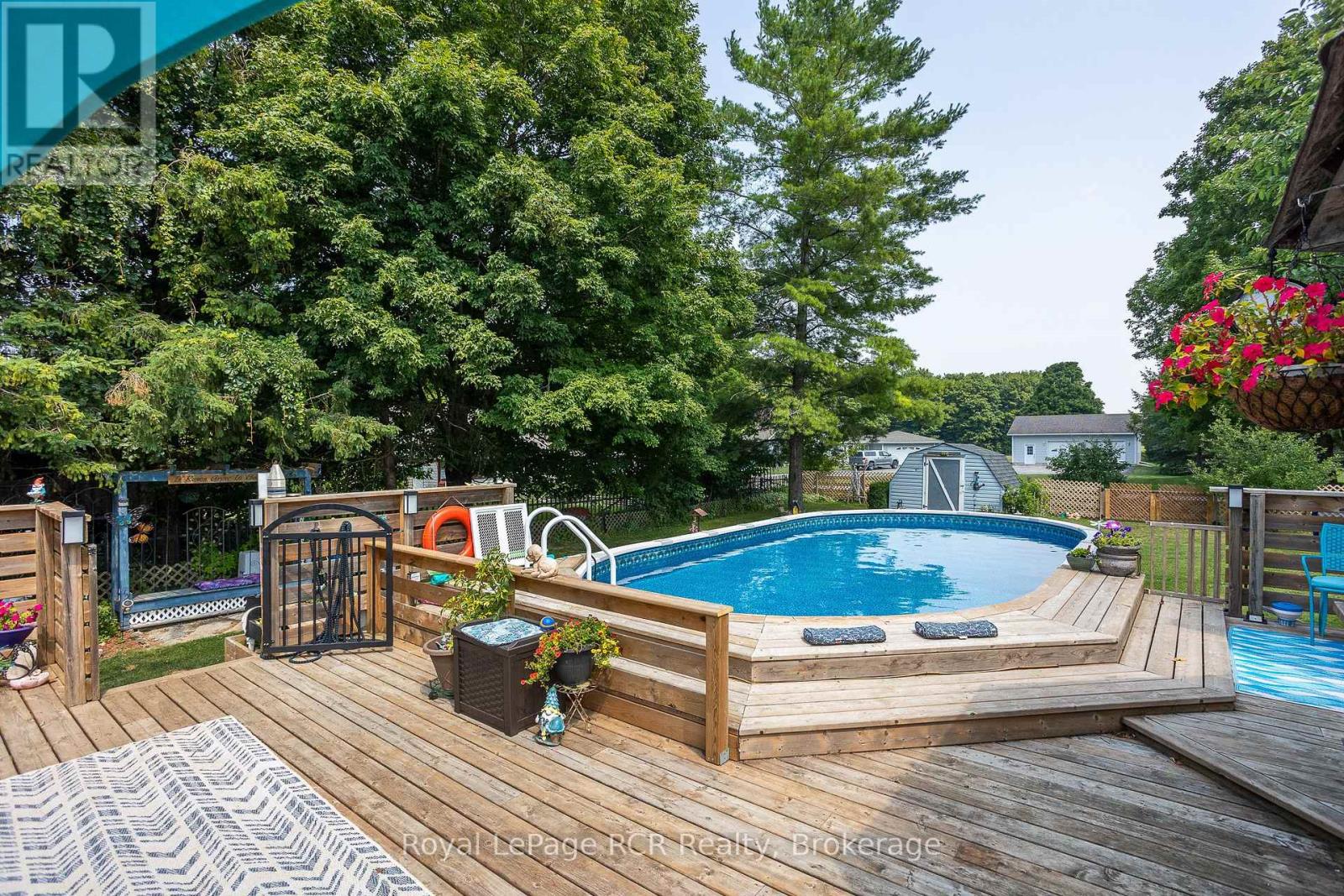 113 Glenwood Place, West Grey, Ontario  N0C 1H0 - Photo 3 - X12328636