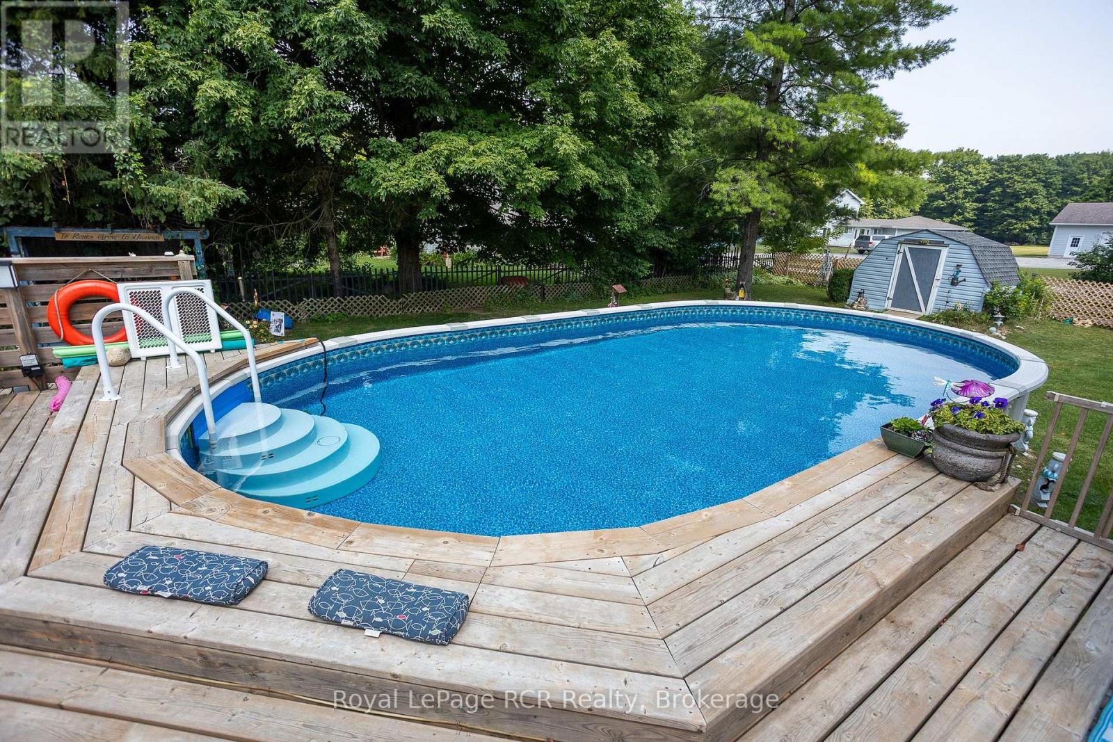 113 Glenwood Place, West Grey, Ontario  N0C 1H0 - Photo 46 - X12328636