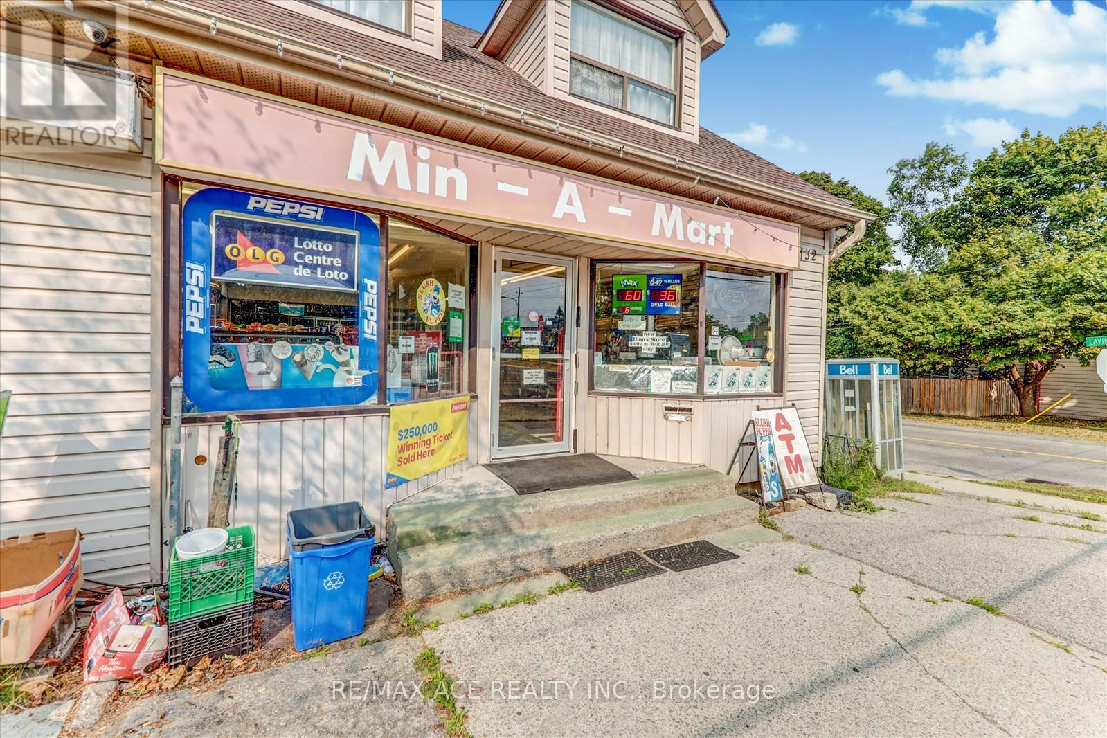 132 Victoria Street N, Port Hope, Ontario  L1A 3M8 - Photo 4 - X12333547