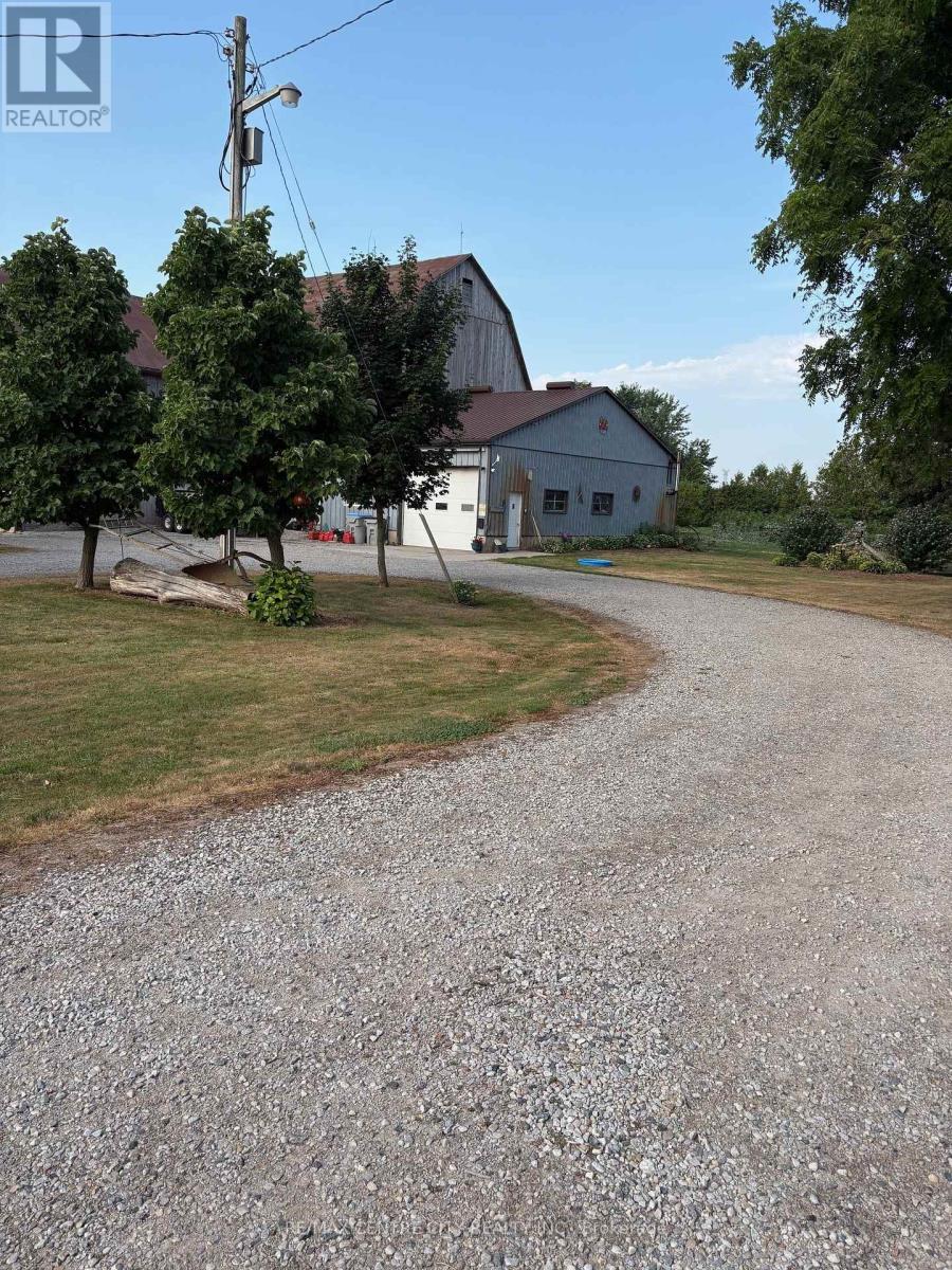 69815 Babylon Line, South Huron, Ontario  N0M 1M0 - Photo 3 - X12333147