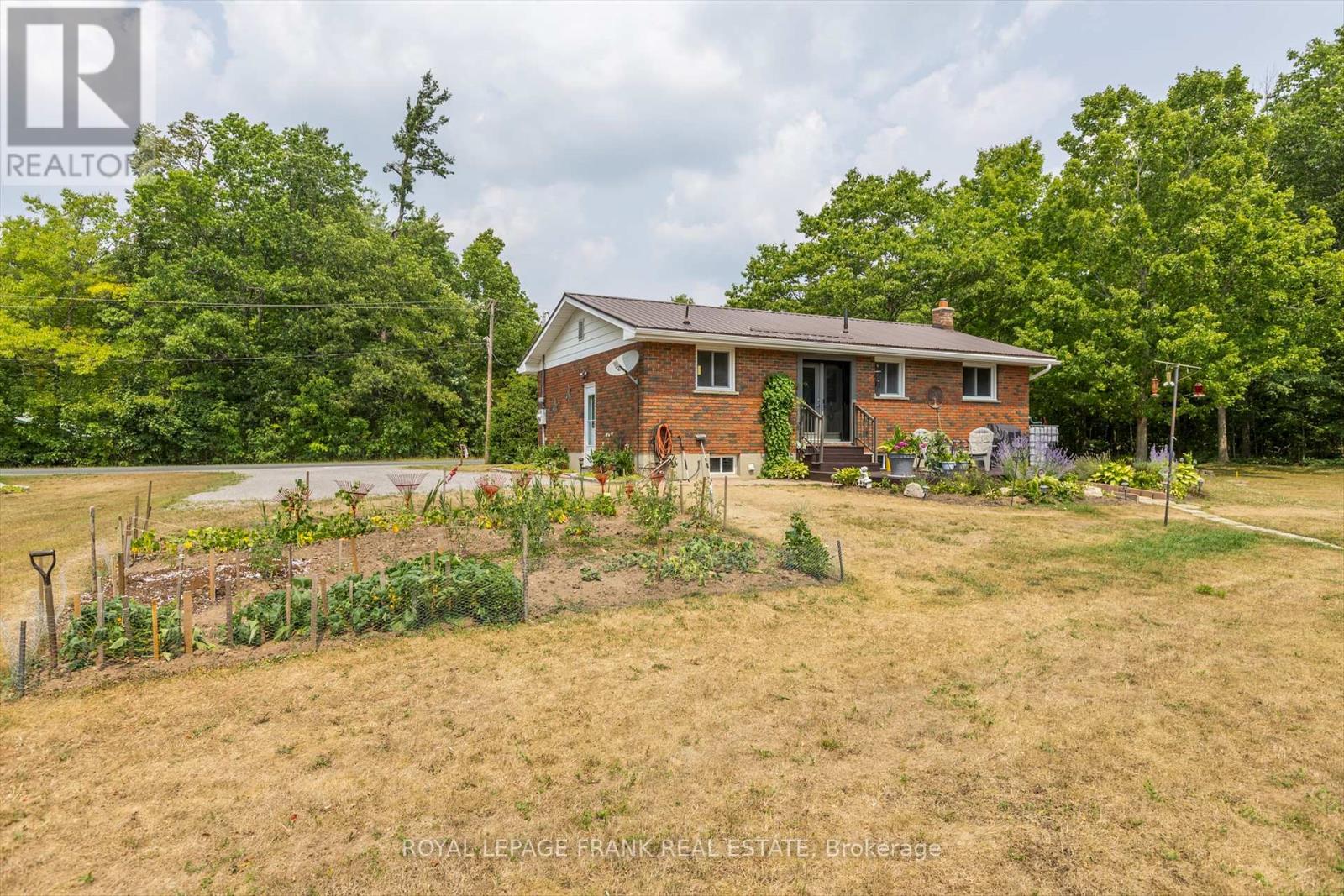 419 South Beach Road, Douro-Dummer, Ontario  K0L 2H0 - Photo 40 - X12333780