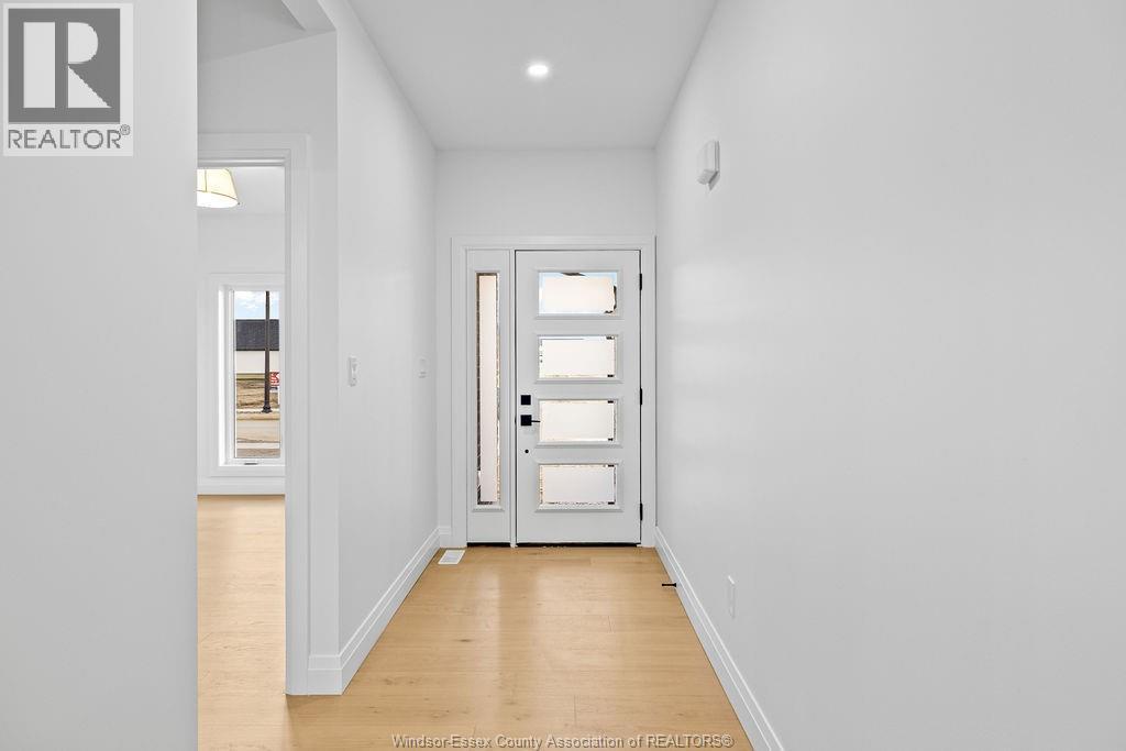 8024 Meo Boulevard, Lasalle, Ontario  N9H 1H3 - Photo 3 - 25020218