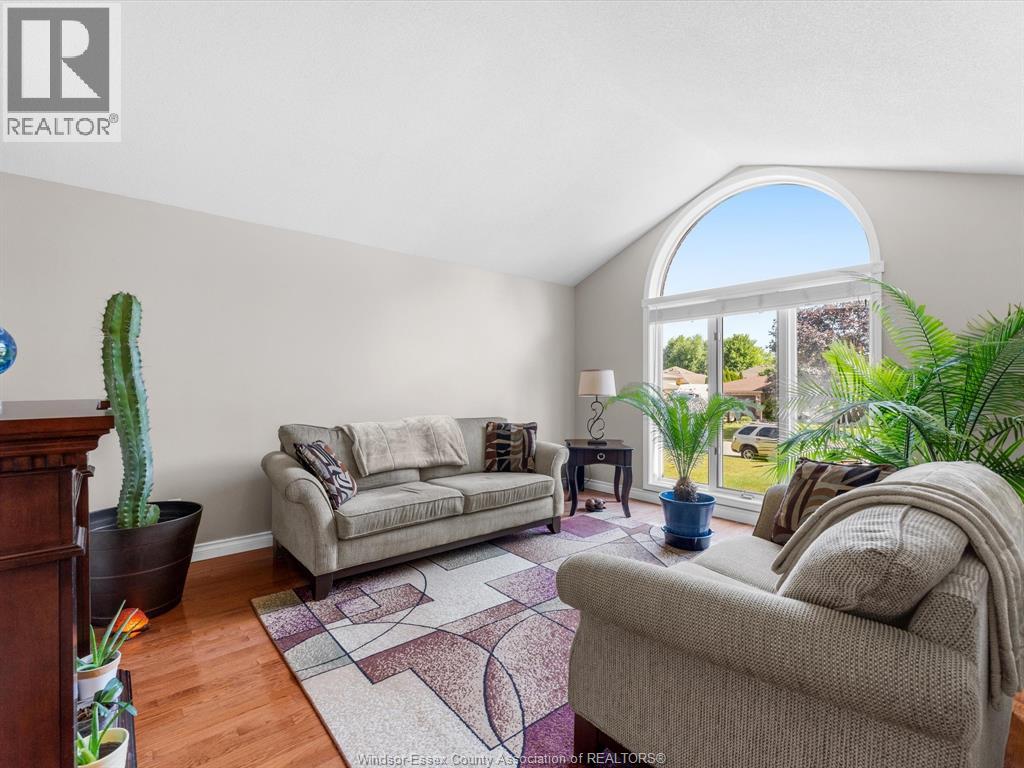 Property at 480 Delaware AVENUE image 3