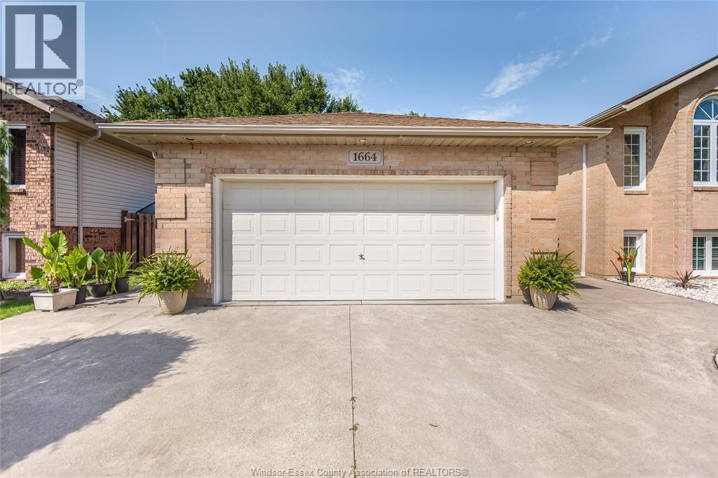 Property at 1664 LYONS AVENUE image 4