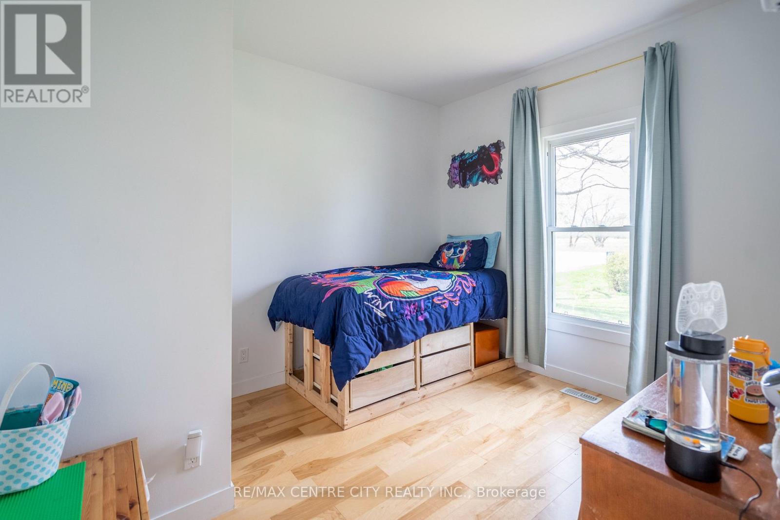 3501 Concession Drive, Southwest Middlesex, Ontario  N0L 1M0 - Photo 29 - X12333744