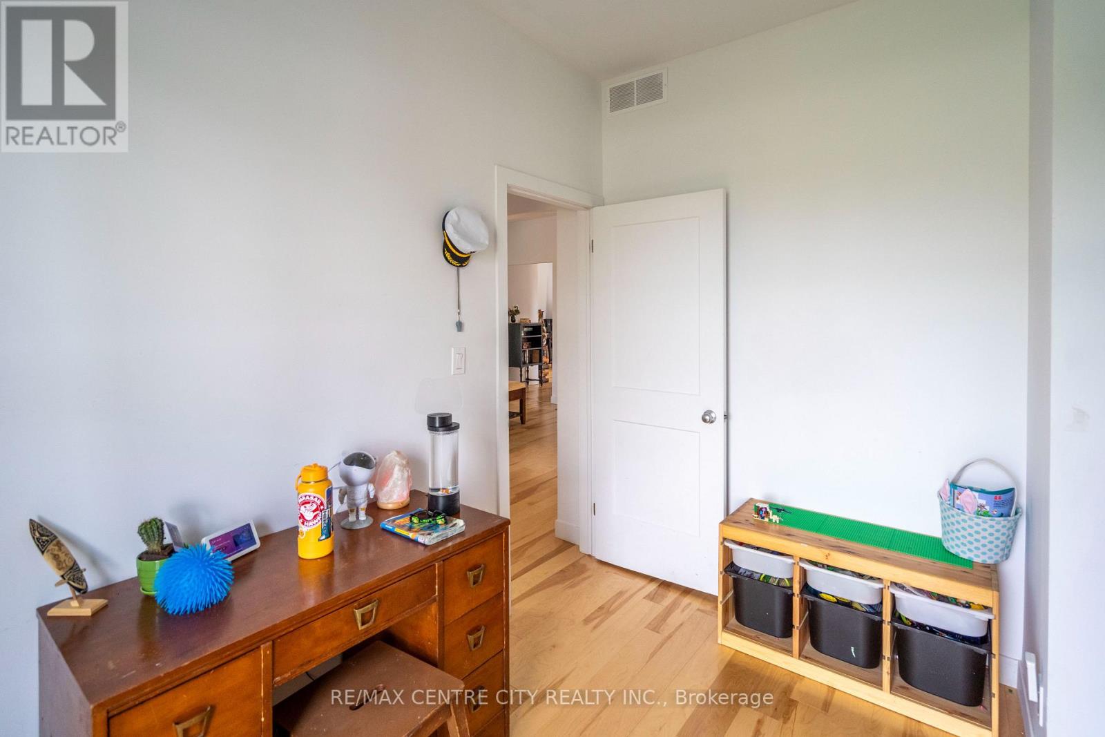 3501 Concession Drive, Southwest Middlesex, Ontario  N0L 1M0 - Photo 30 - X12333744
