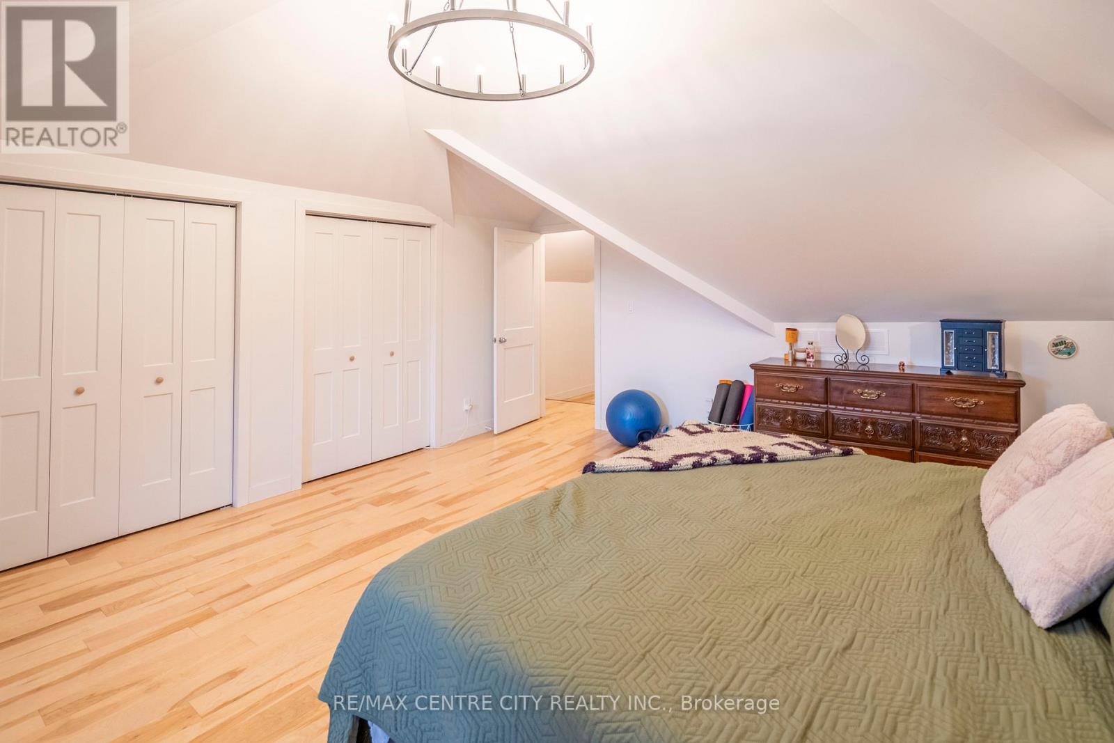 3501 Concession Drive, Southwest Middlesex, Ontario  N0L 1M0 - Photo 38 - X12333744