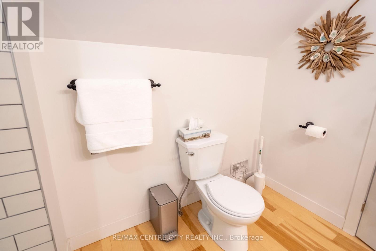 3501 Concession Drive, Southwest Middlesex, Ontario  N0L 1M0 - Photo 47 - X12333744
