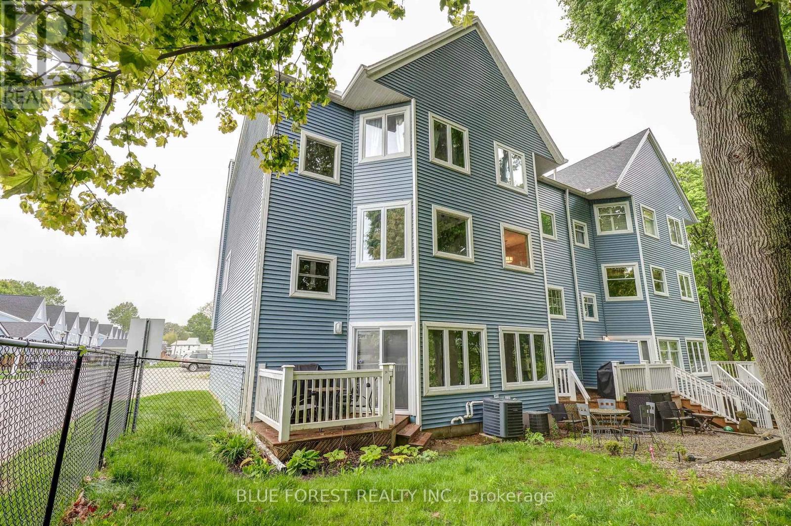 26 - 374 Front Street, Central Elgin, Ontario  N5L 1E9 - Photo 41 - X12333867