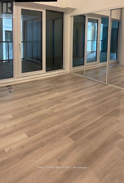 507 - 238 Simcoe Street, Toronto, Ontario  M5T 3B9 - Photo 4 - C12333692