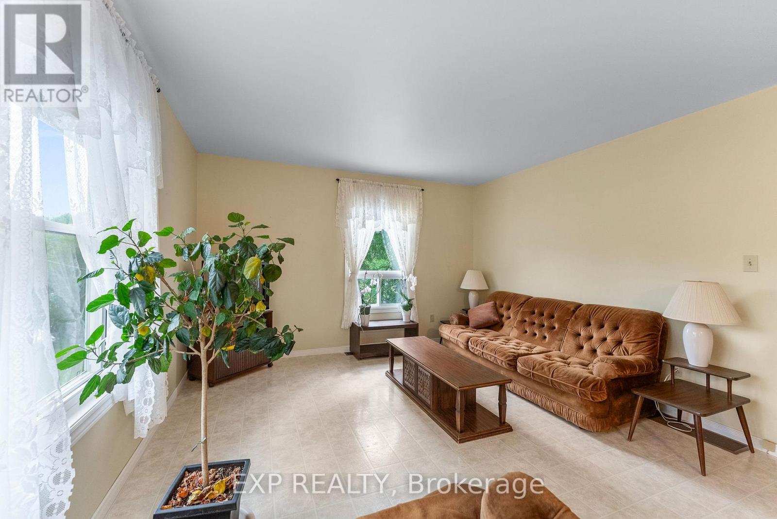 328 Horseshoe Lane, Madawaska Valley, Ontario  K0J 1B0 - Photo 12 - X12333805