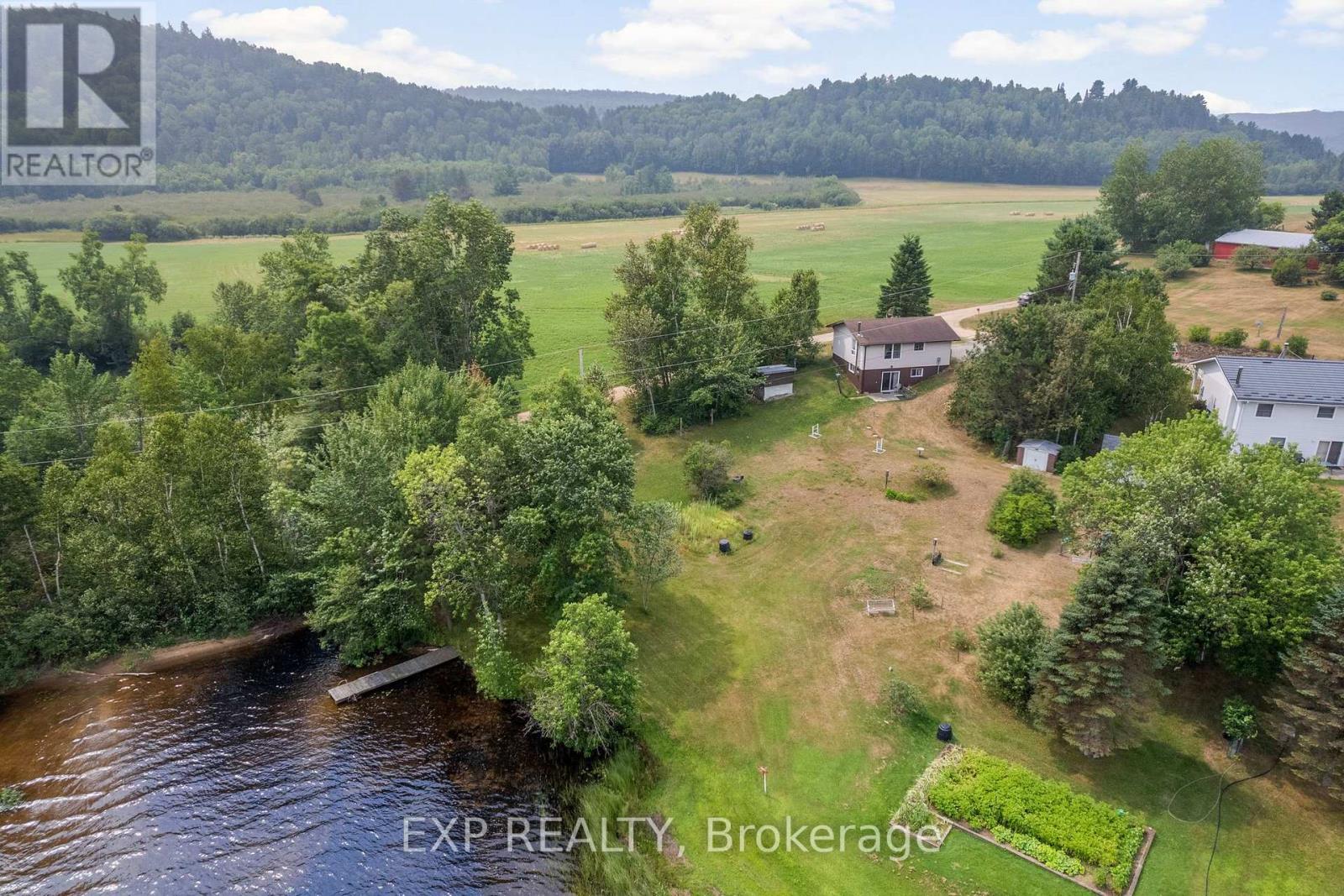 328 Horseshoe Lane, Madawaska Valley, Ontario  K0J 1B0 - Photo 35 - X12333805