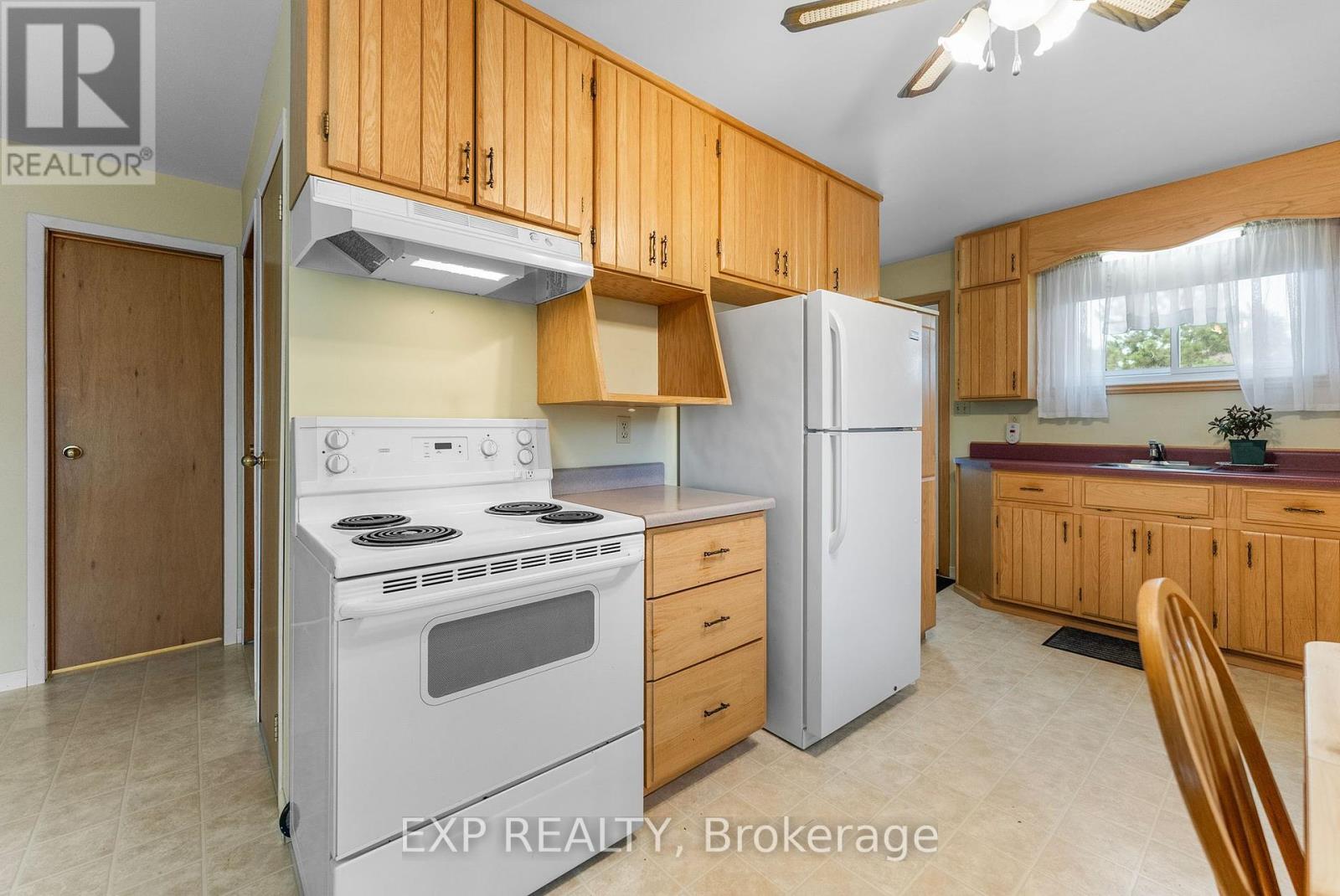 328 Horseshoe Lane, Madawaska Valley, Ontario  K0J 1B0 - Photo 37 - X12333805