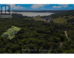 004 Crestview Drive, Greater Madawaska, Ca