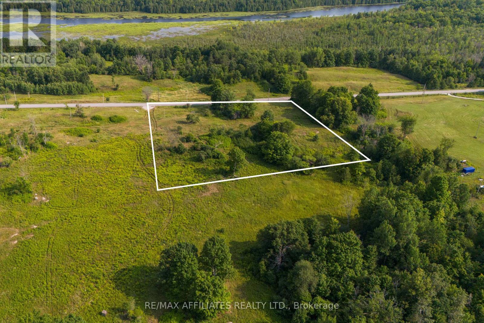 816 Bennett Lake Road, Tay Valley, Ontario  K0G 1A0 - Photo 27 - X12333752