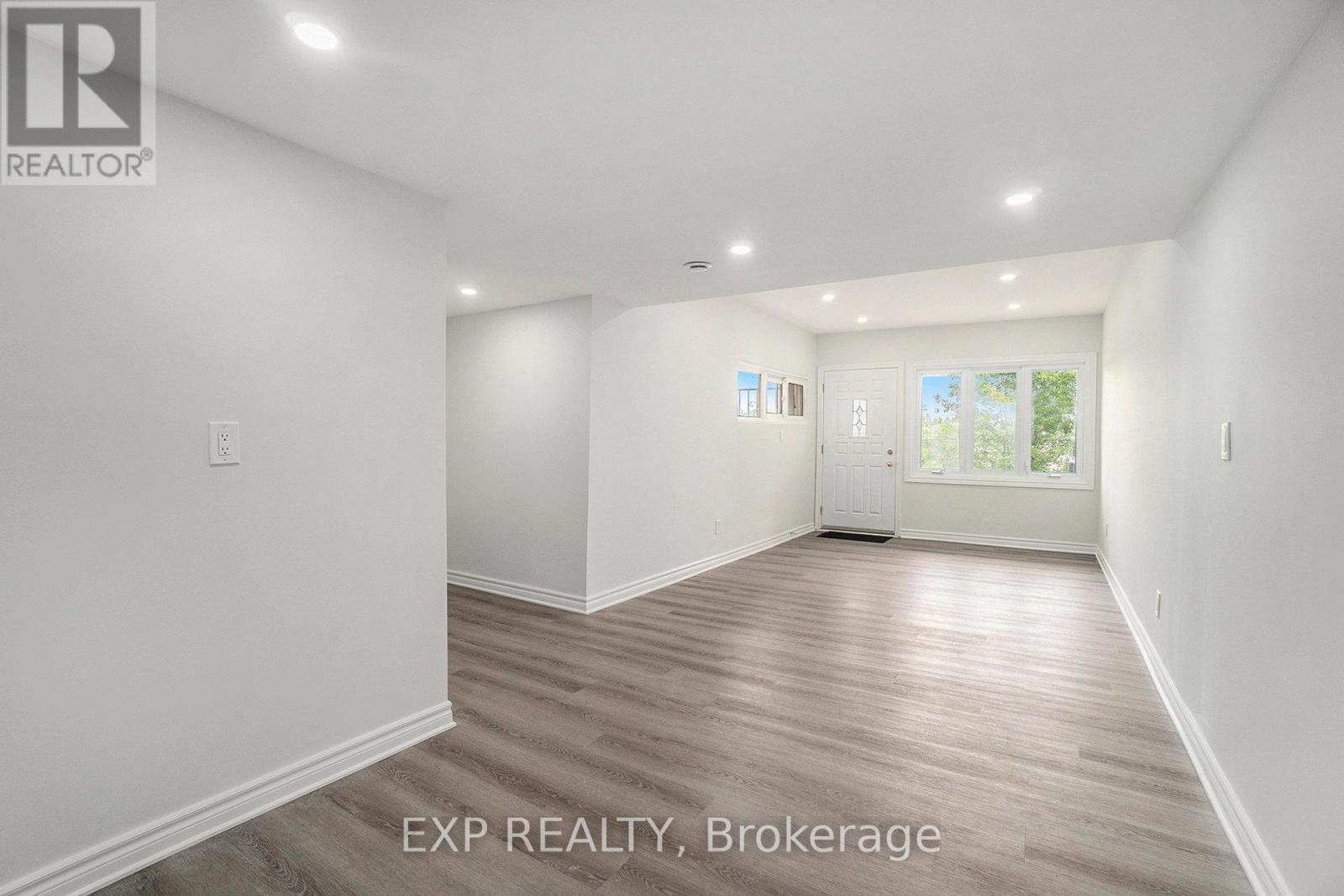 3854 Prince Of Wales Drive, Ottawa, Ontario  K2C 3H2 - Photo 11 - X12333754