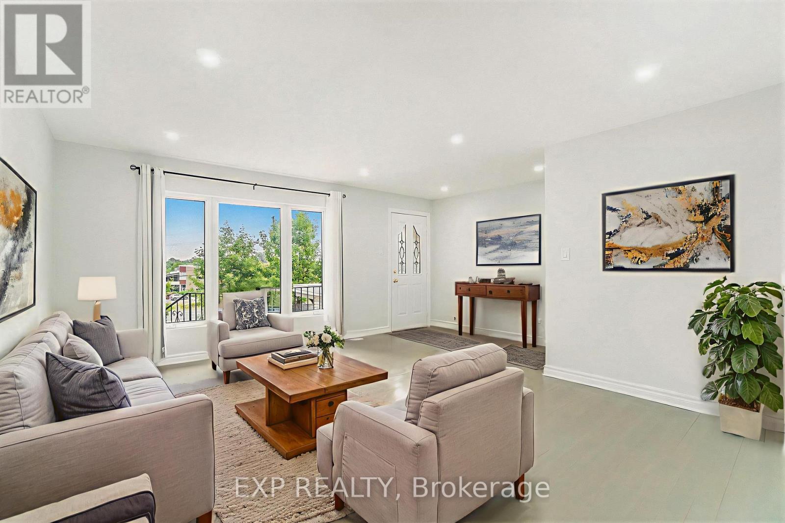 3854 Prince Of Wales Drive, Ottawa, Ontario  K2C 3H2 - Photo 7 - X12333754