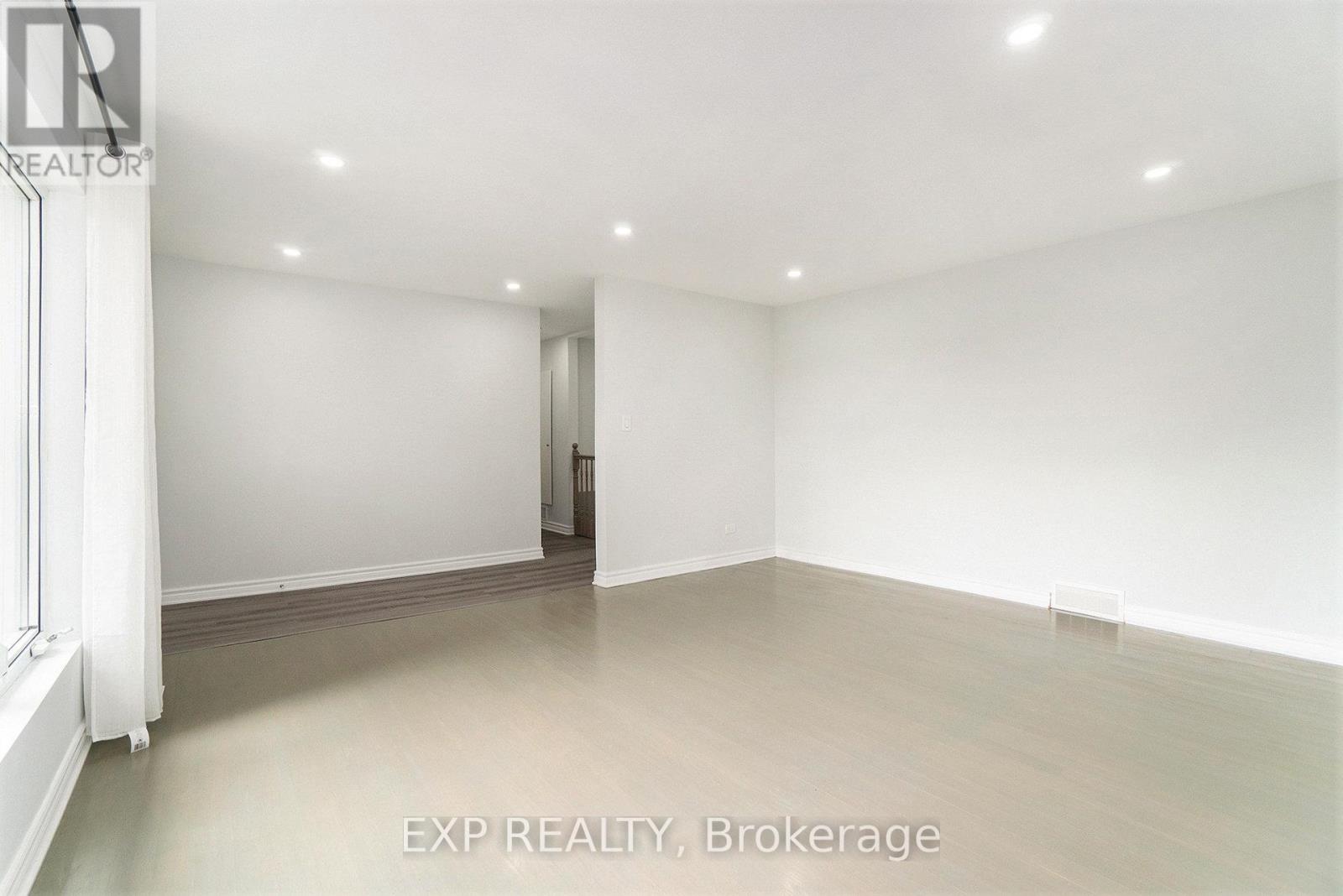 3854 Prince Of Wales Drive, Ottawa, Ontario  K2C 3H2 - Photo 9 - X12333754