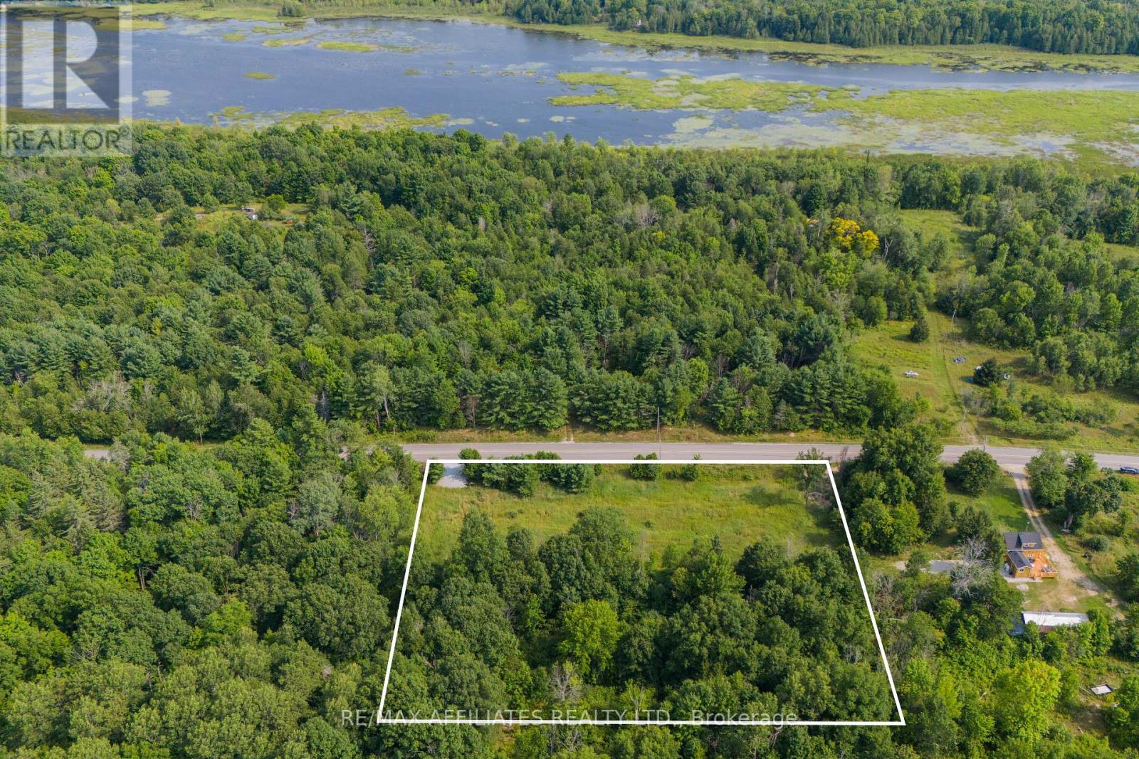 752 Bennett Lake Road, Tay Valley, Ontario  K0G 1A0 - Photo 14 - X12333778