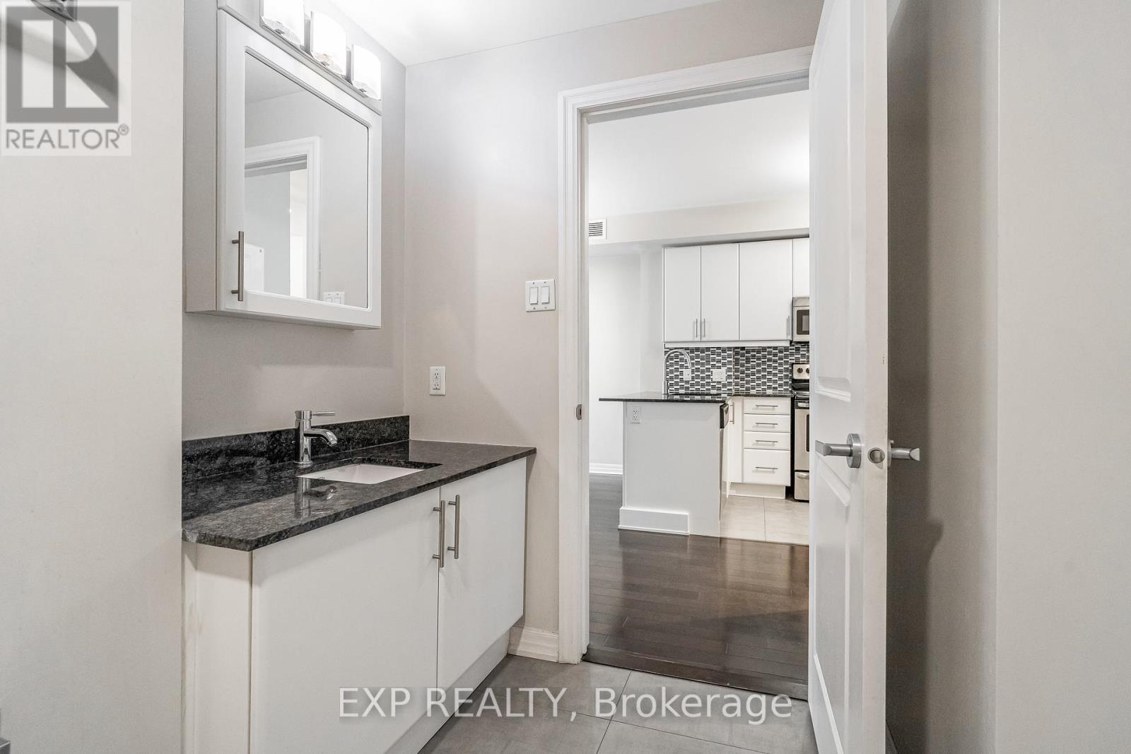 2606 - 242 Rideau Street, Ottawa, Ontario  K1N 0B7 - Photo 14 - X12333801