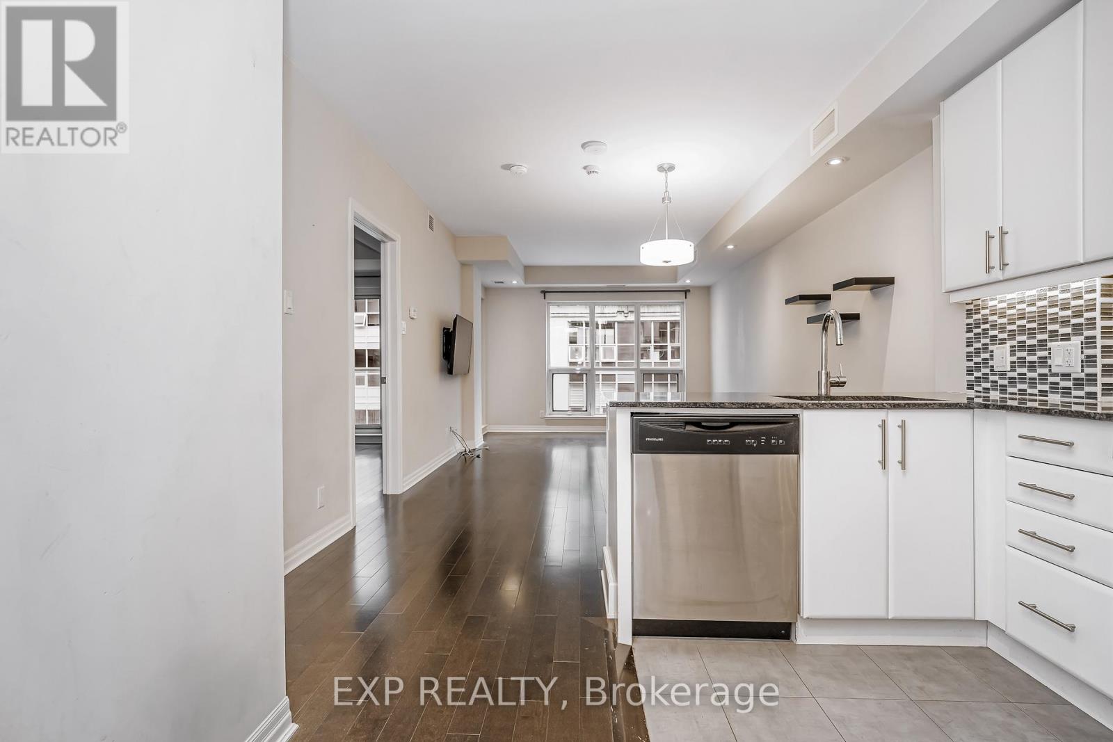 2606 - 242 Rideau Street, Ottawa, Ontario  K1N 0B7 - Photo 4 - X12333801