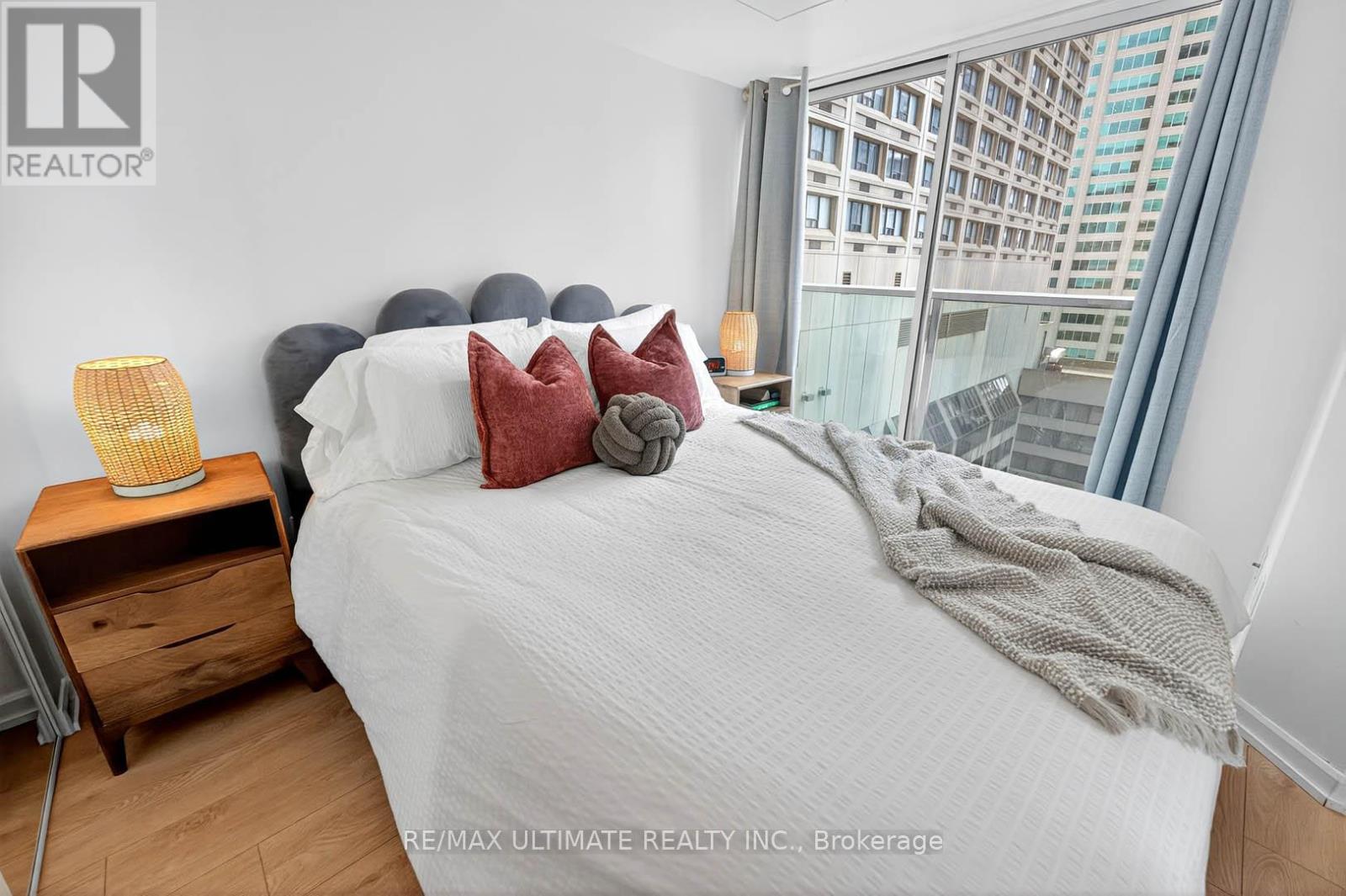 2113 - 8 Park Road, Toronto, Ontario  M4W 3S5 - Photo 19 - C12333410
