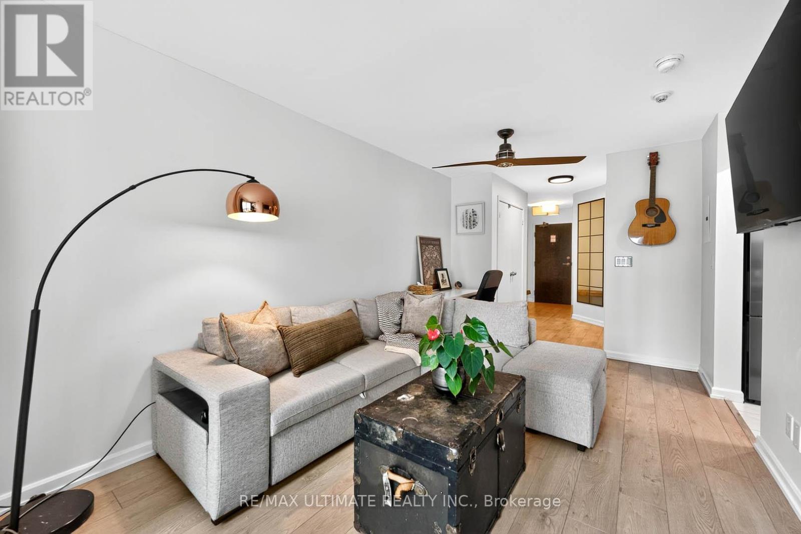 2113 - 8 Park Road, Toronto, Ontario  M4W 3S5 - Photo 9 - C12333410