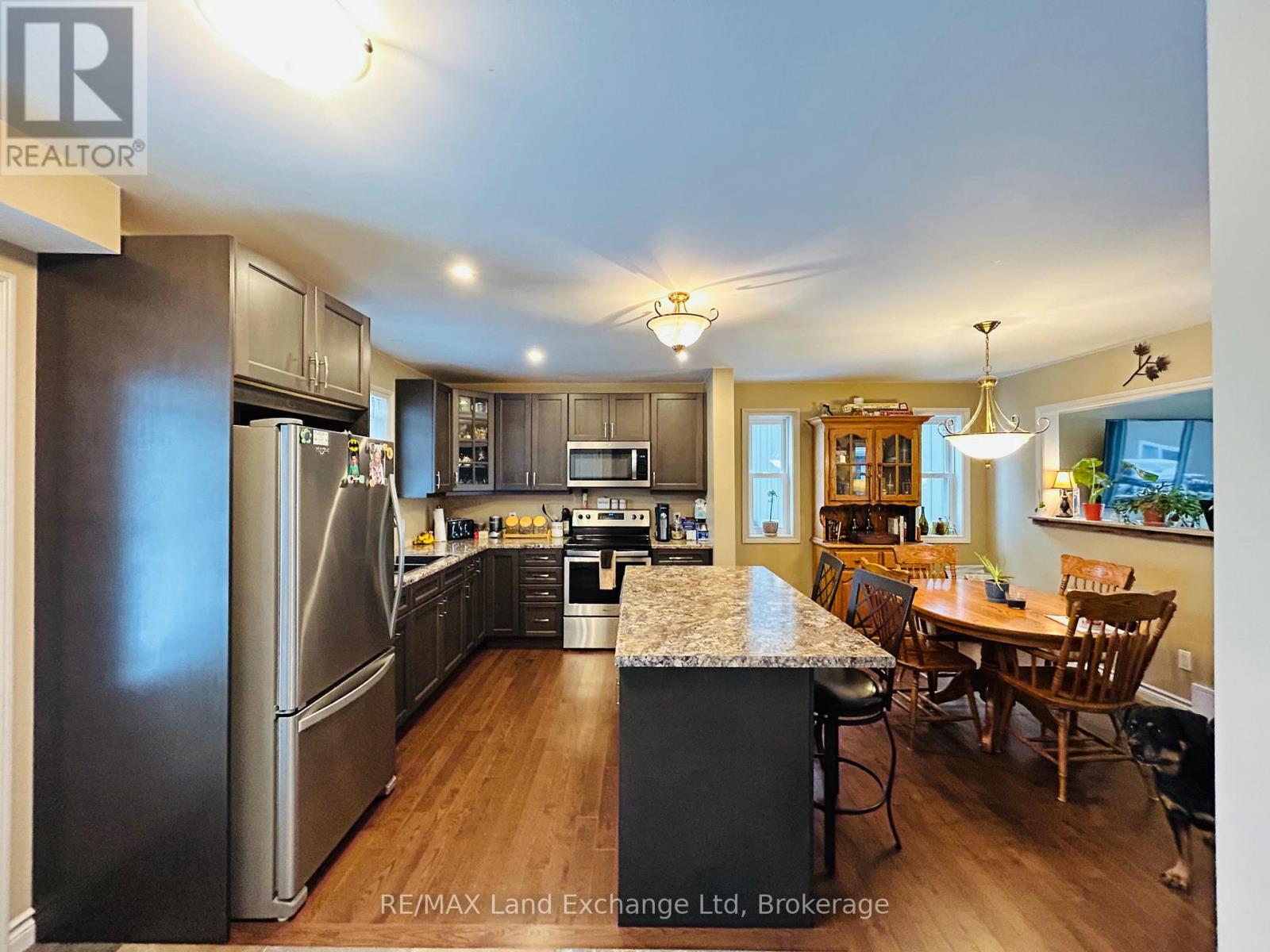 660 Gloria Street, North Huron, Ontario  N0G 2W0 - Photo 4 - X12333792