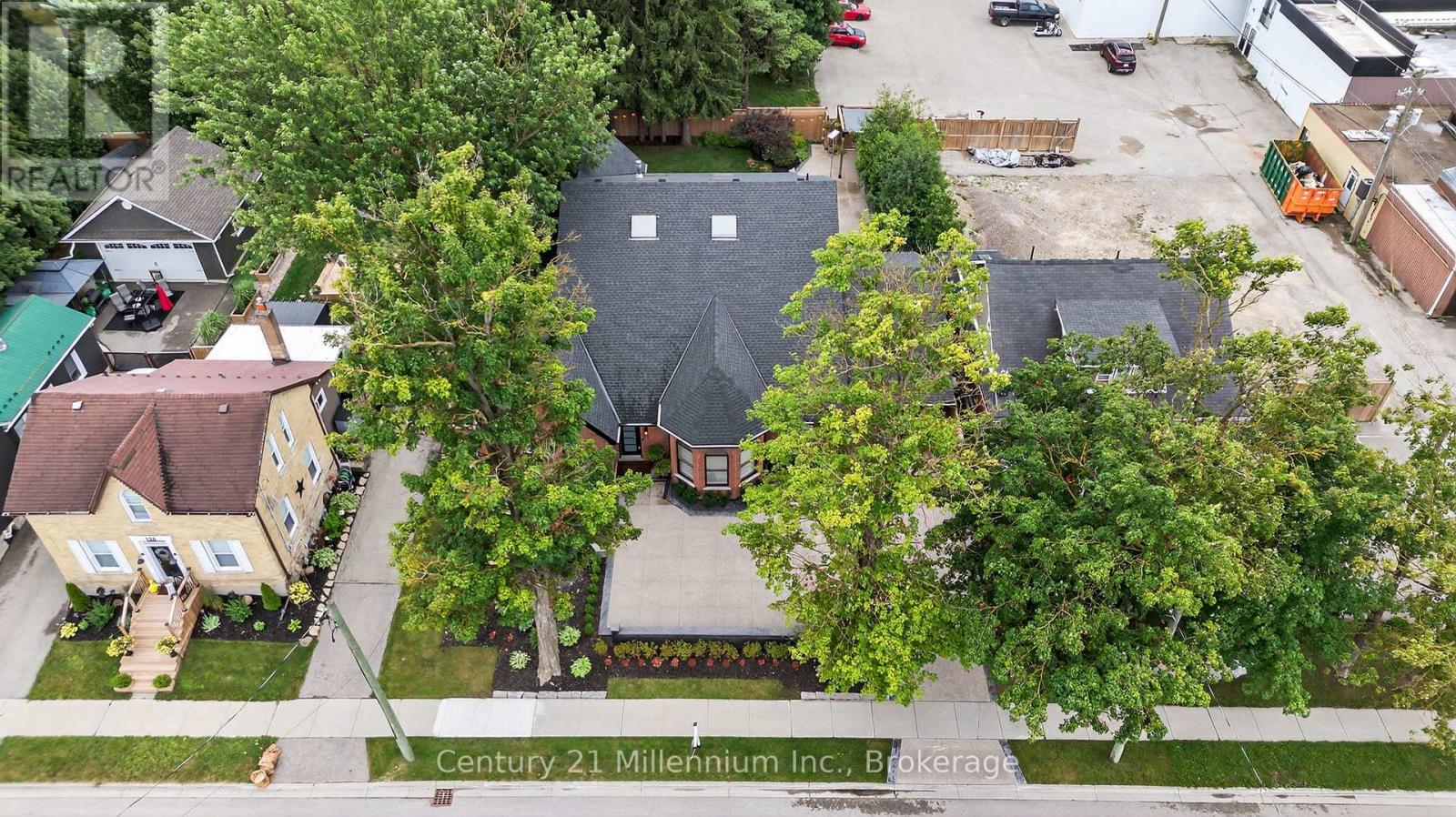 124 Frederick Street E, Wellington North, Ontario  N0G 1A0 - Photo 42 - X12333797