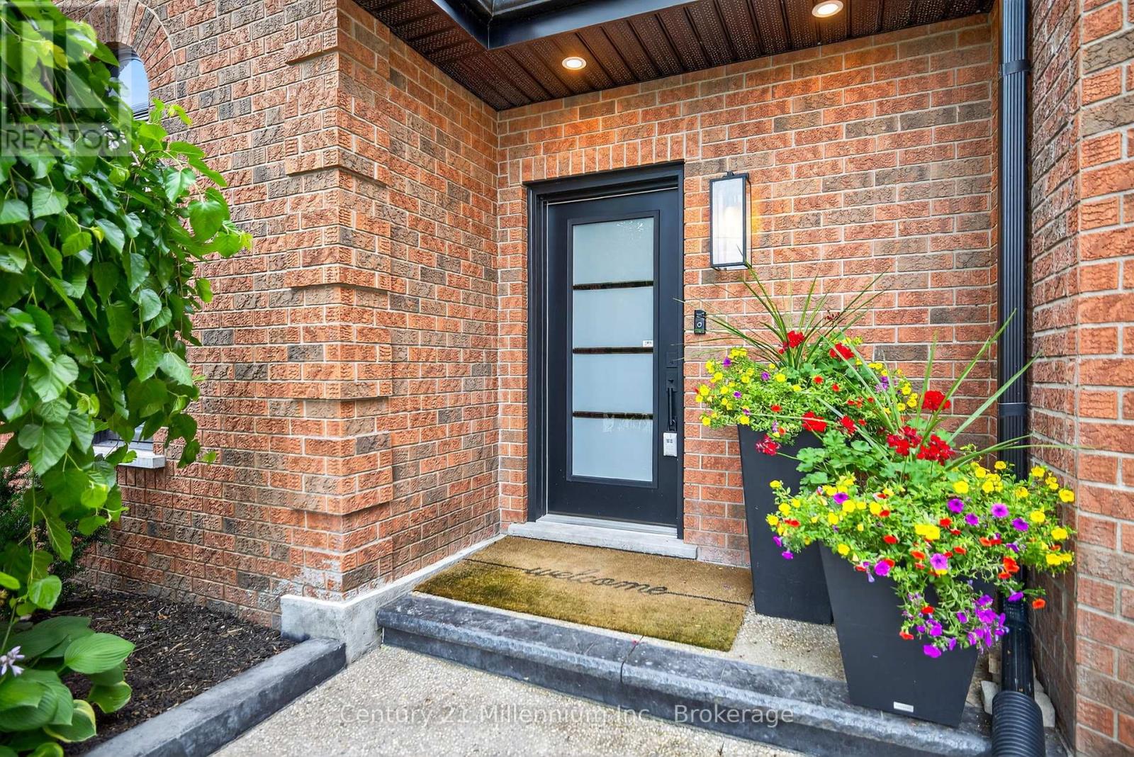 124 Frederick Street E, Wellington North, Ontario  N0G 1A0 - Photo 6 - X12333797