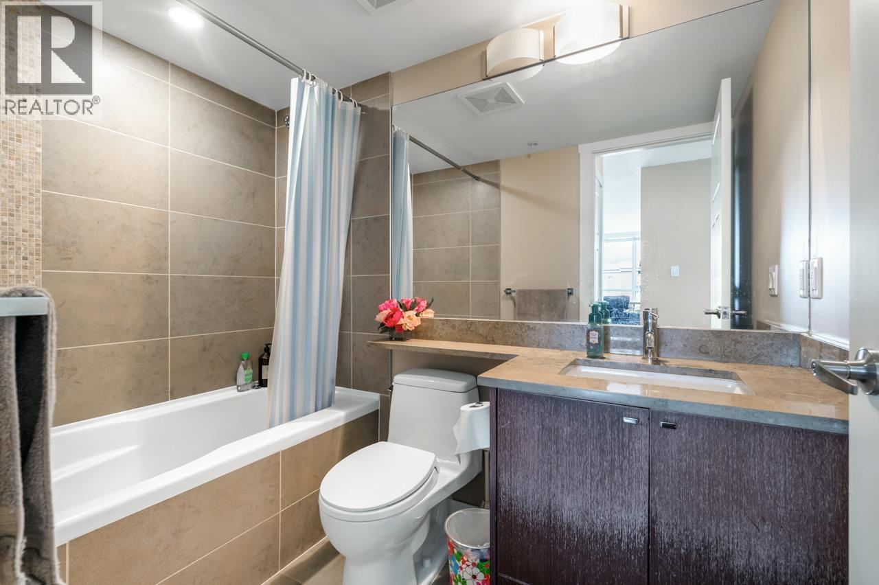 1201 2978 Glen Drive, Coquitlam, British Columbia  V3B 0C3 - Photo 17 - R3034532
