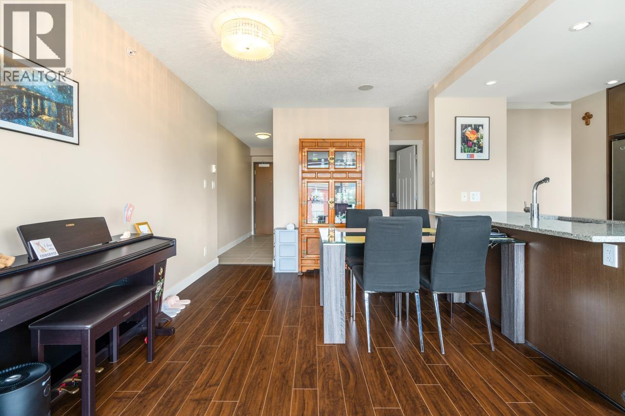 1201 2978 Glen Drive, Coquitlam, British Columbia  V3B 0C3 - Photo 9 - R3034532