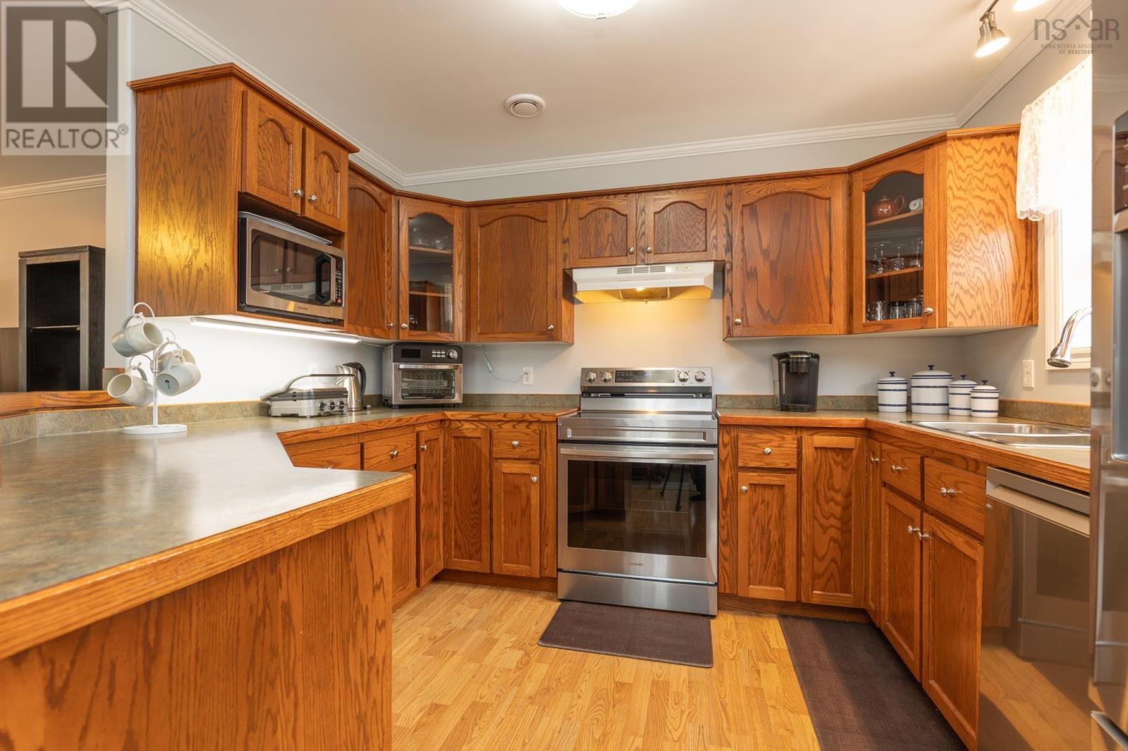 25 Breeze Drive, Yarmouth, Nova Scotia  B5A 4V1 - Photo 15 - 202520130